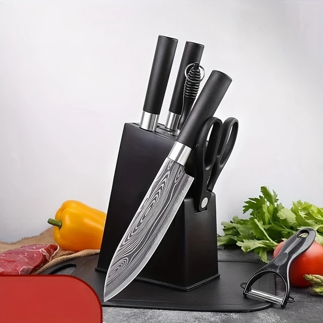 Household knives set
