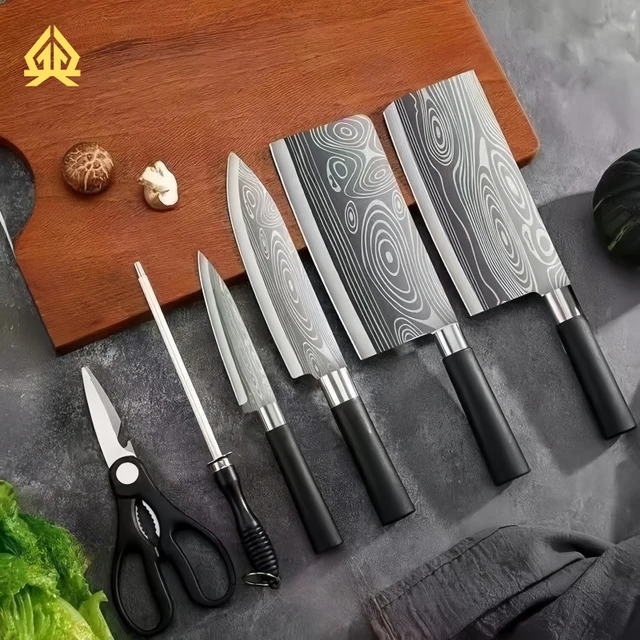 Household knives set