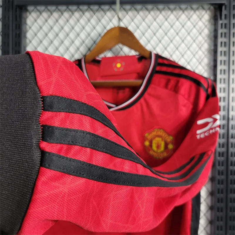 Manchester United 23-24 Home Long Sleeve Jersey - Fans Version