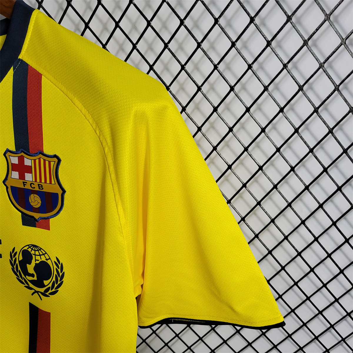 B.A.R.S.A Retro 08-09 Away Jersey