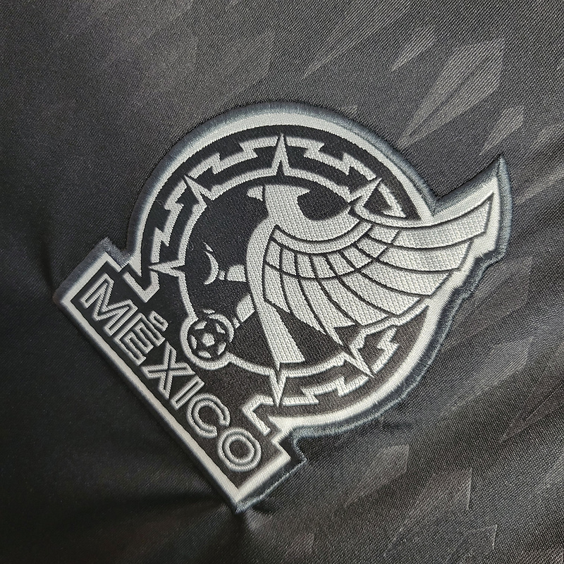 Mexico 2022 Black Goalkeeper Jersey - Fans Version