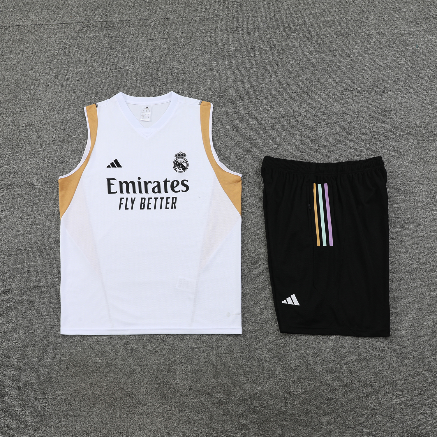 Real Madrid 23-24 Training Vest Suit White