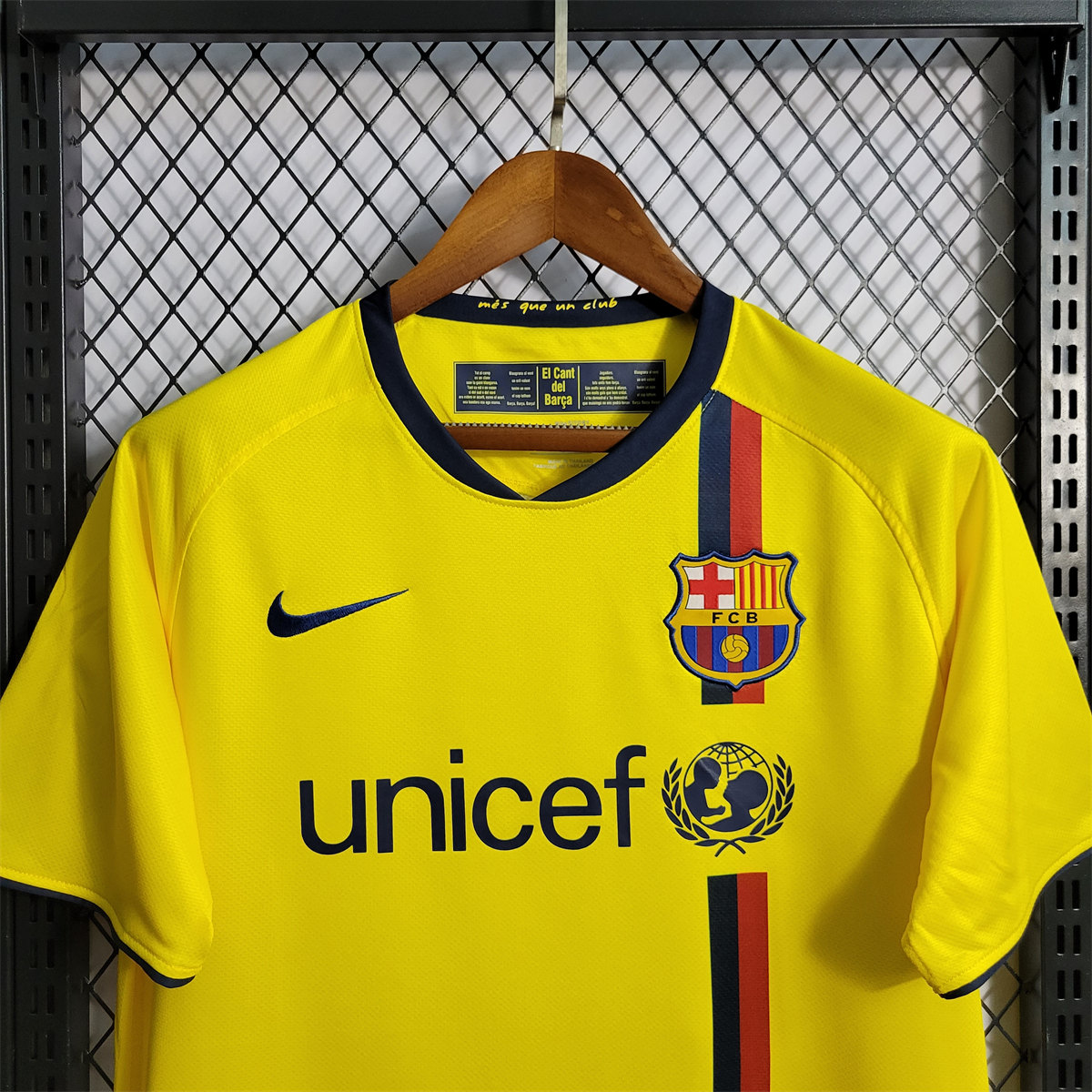 B.A.R.S.A Retro 08-09 Away Jersey