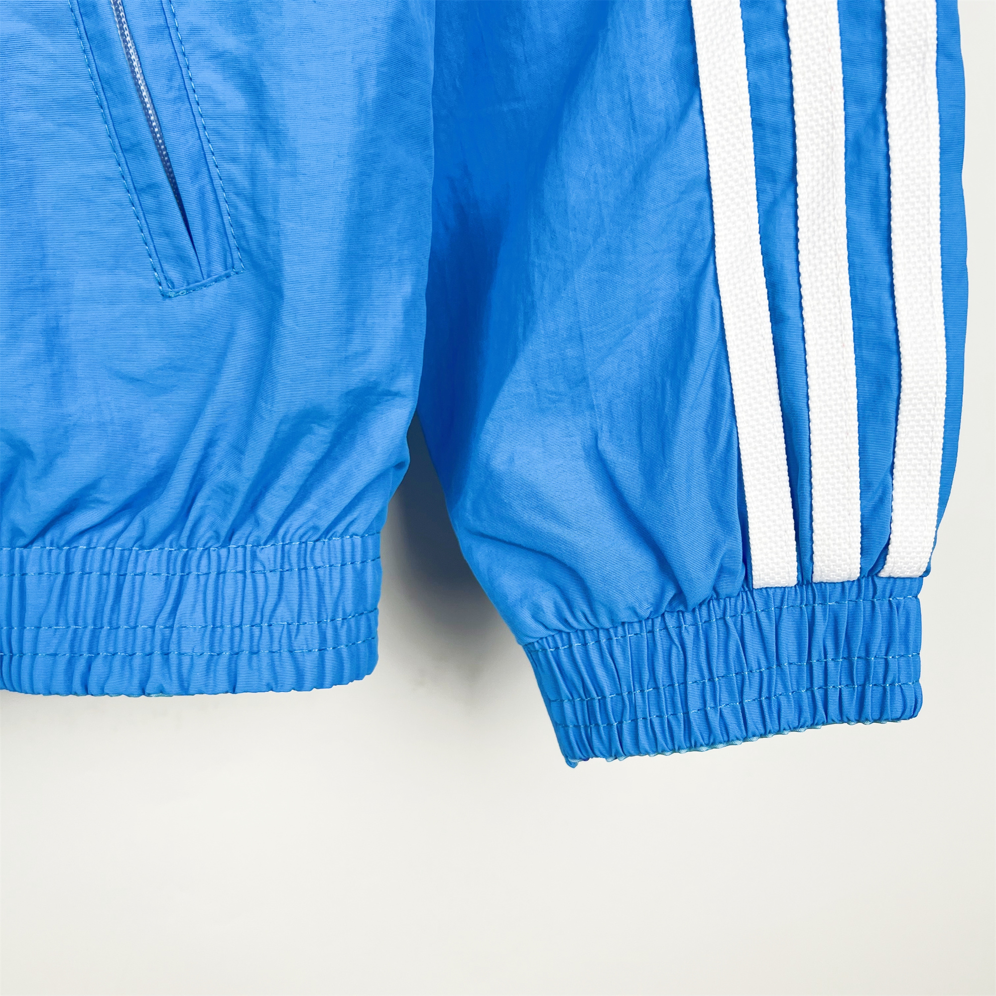 INT M.A.M 23-24 Double Sided Windbreaker - Blue