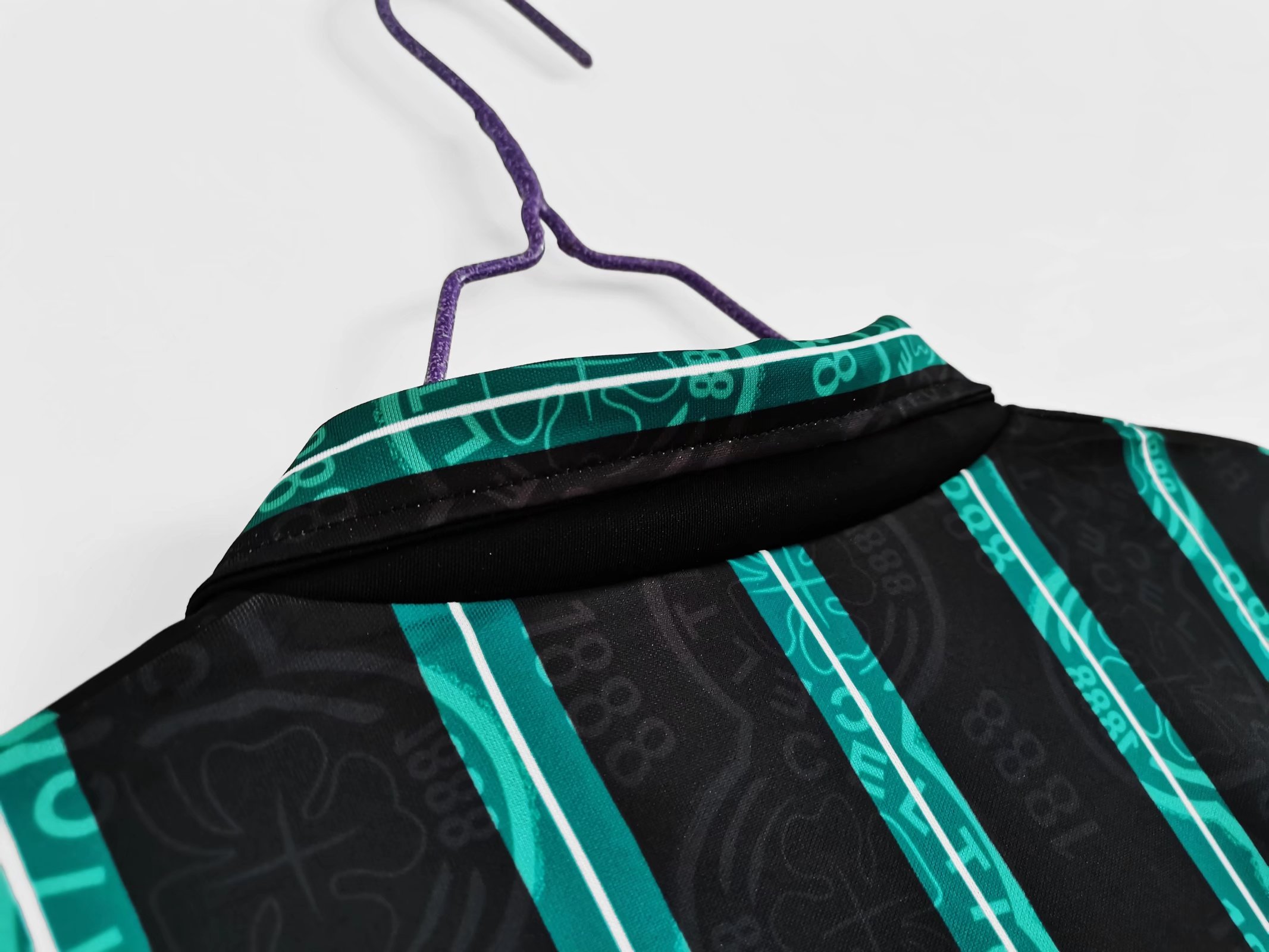 Retro Celtic 1992-93 Away Stadium Jersey