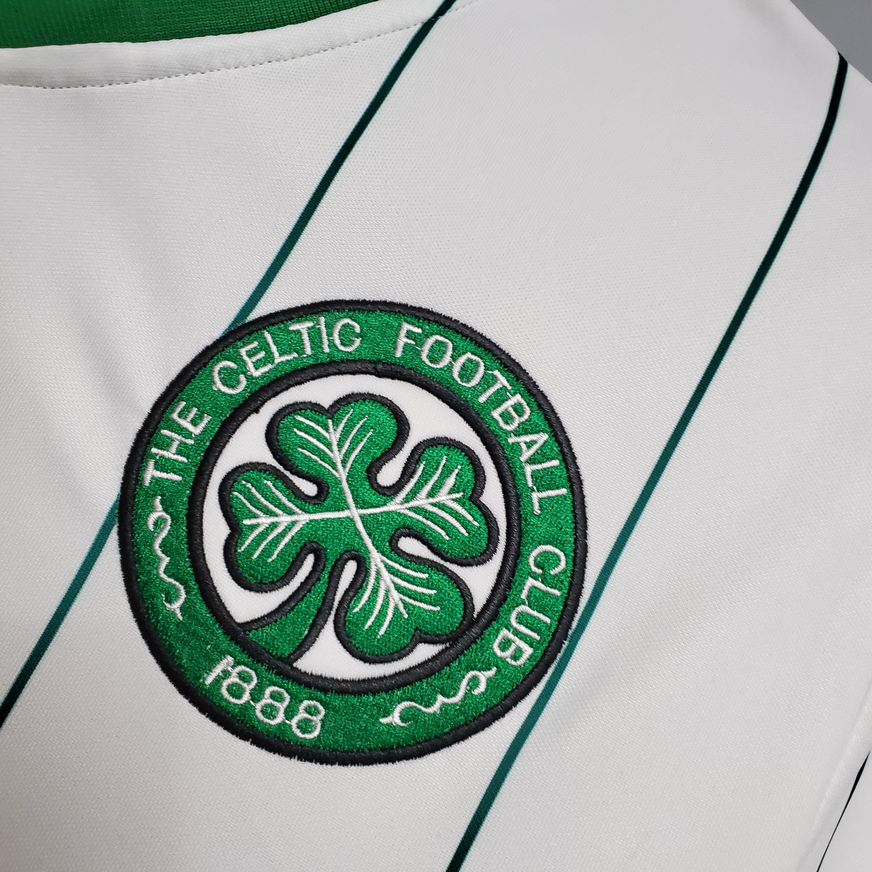 Retro Celtic 1982-83 Away Stadium Jersey