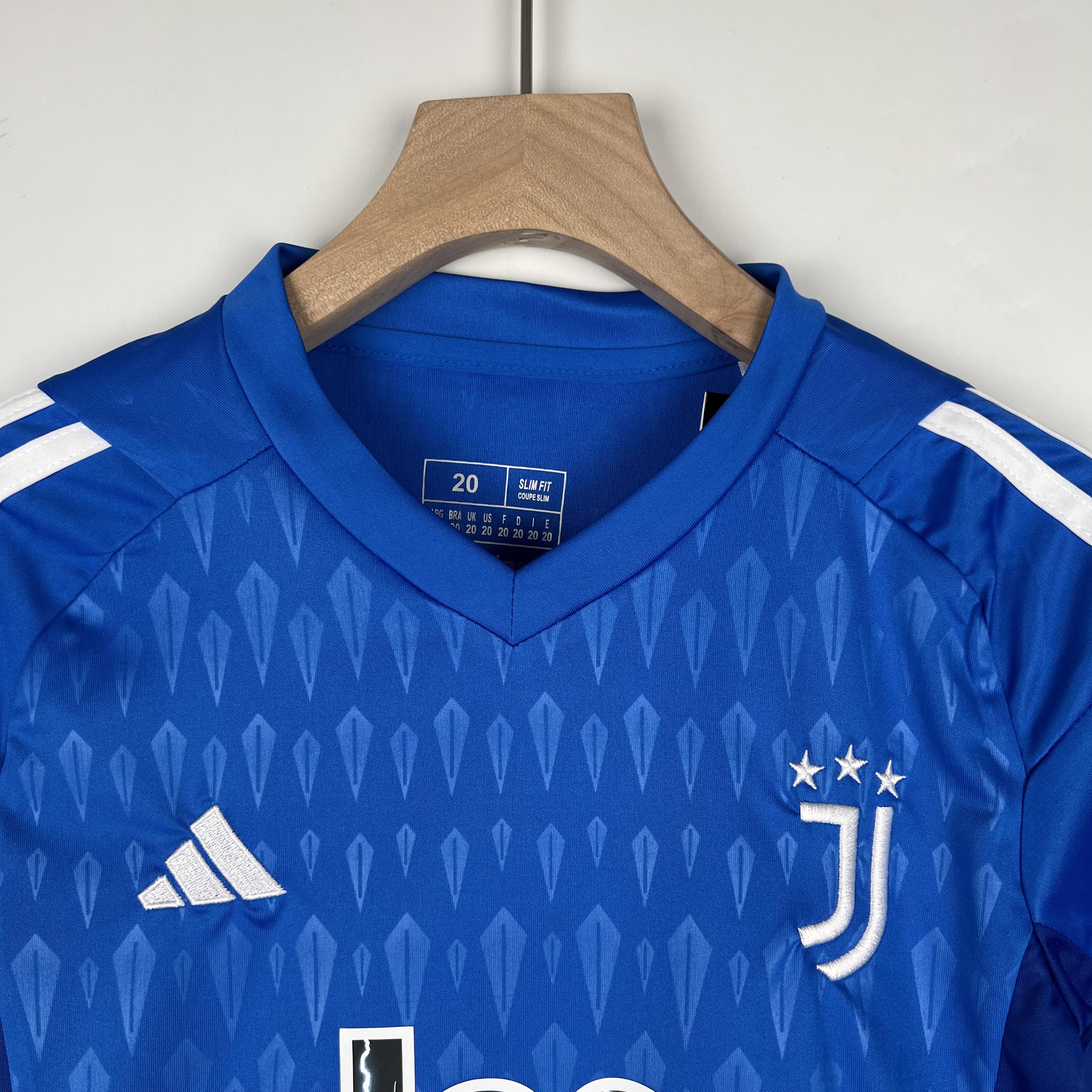 23/24 Juventus Goalkeeper Blue Kid Kit - Size:16-28