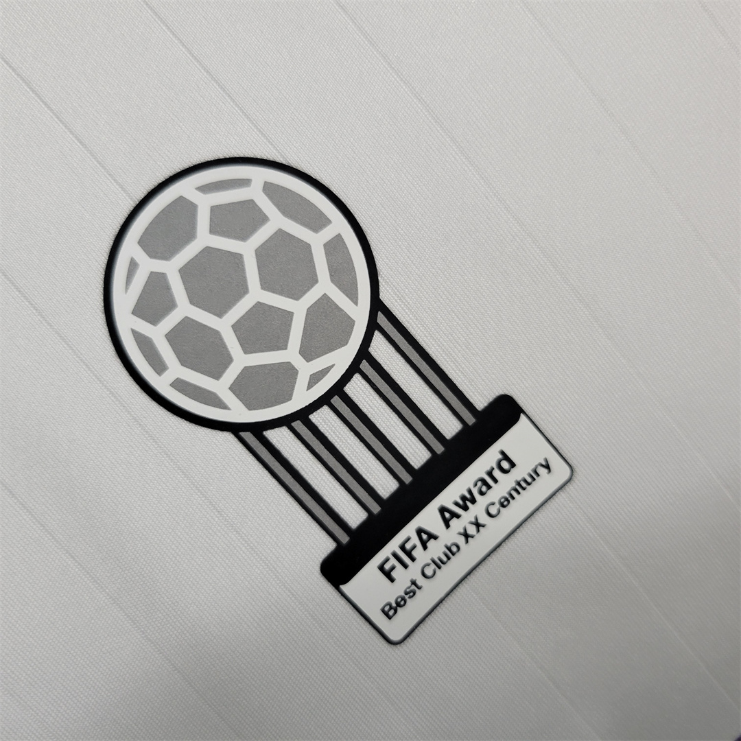Real Madrid Retro 06-07 Home Stadium Jersey
