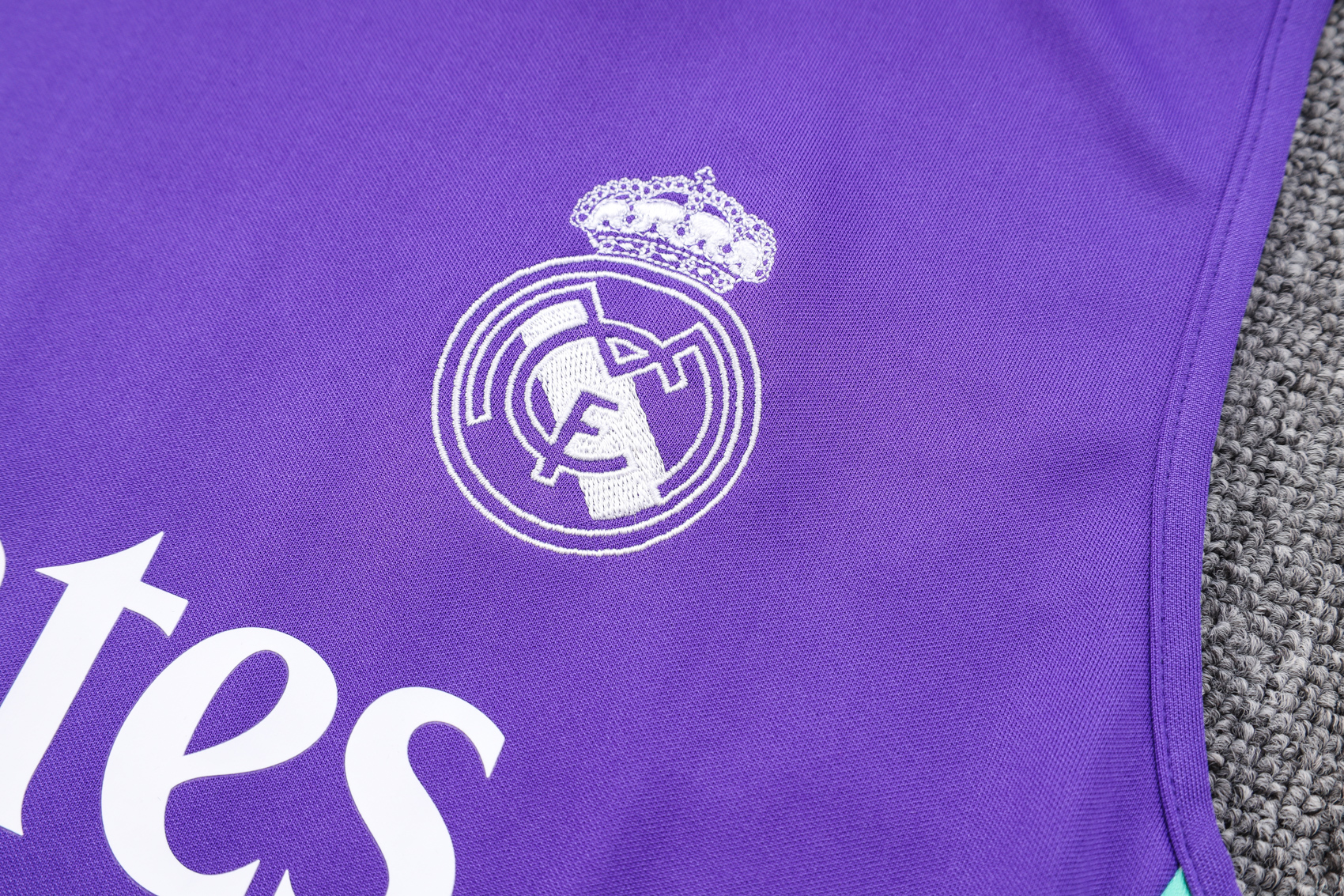 Real Madrid 23-24 Purple Training Vest Suit