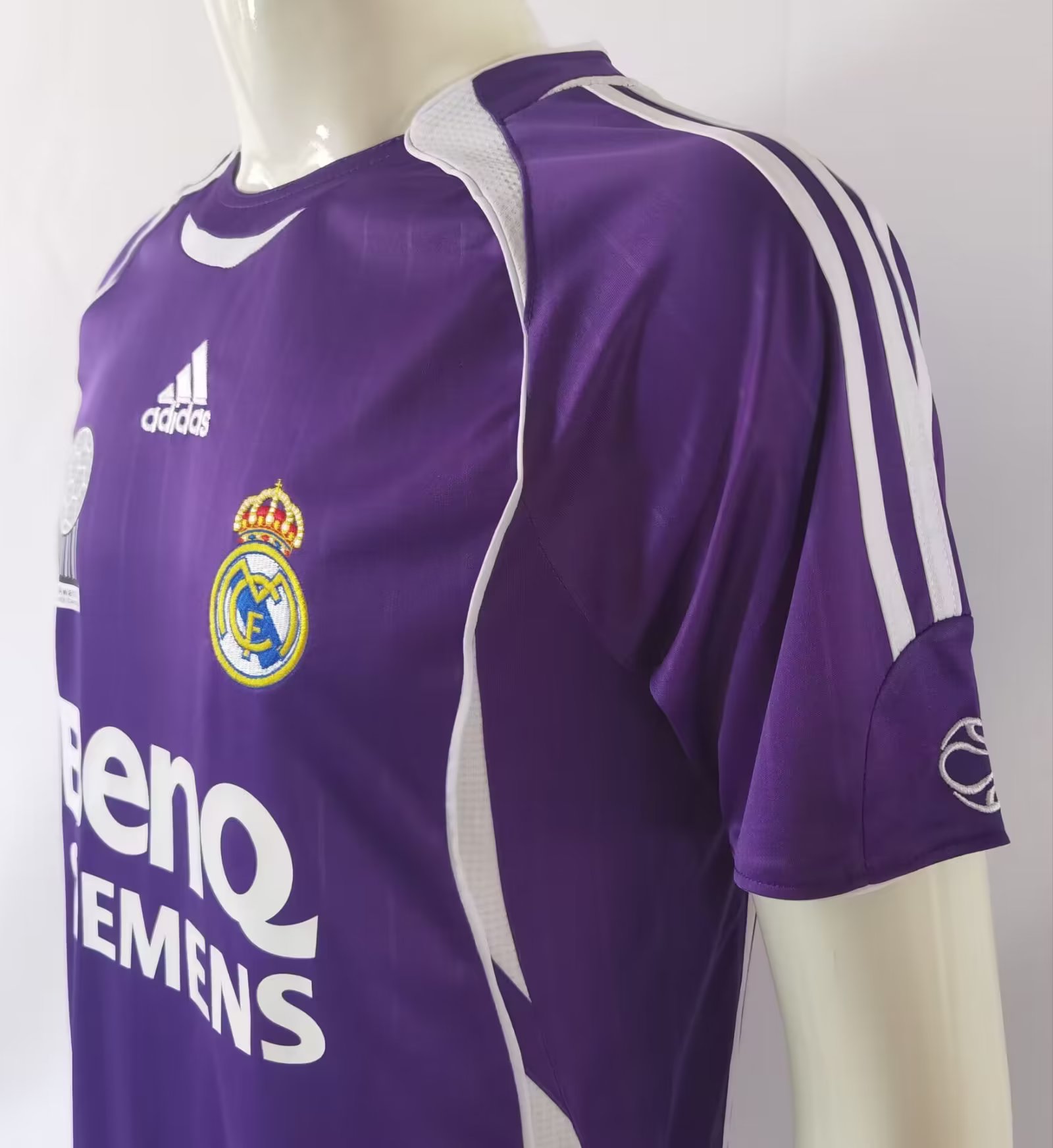 Real Madrid Retro 06-07 Third Jersey