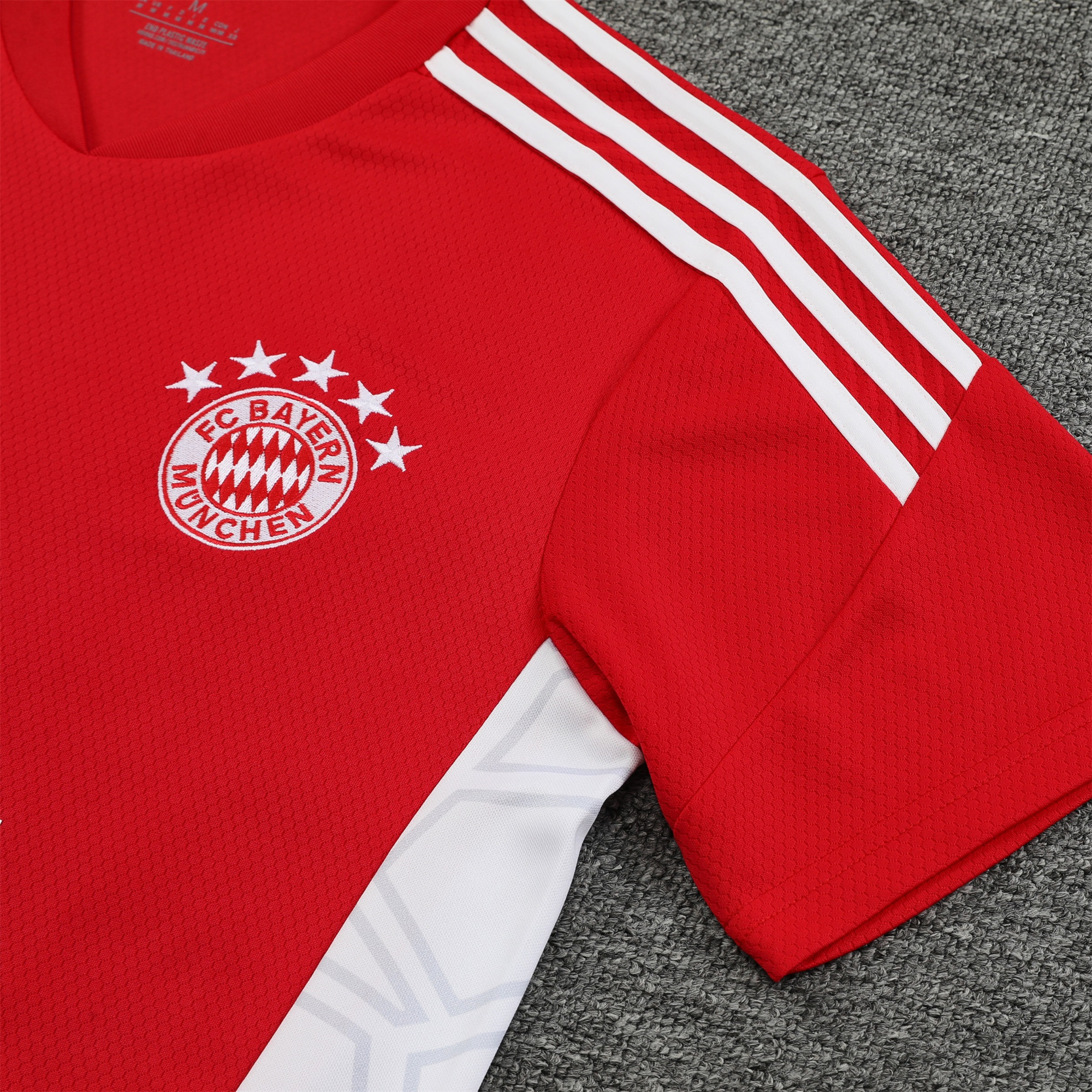 Bayern Munich 23-24 Short-Sleeve Training Set - Red