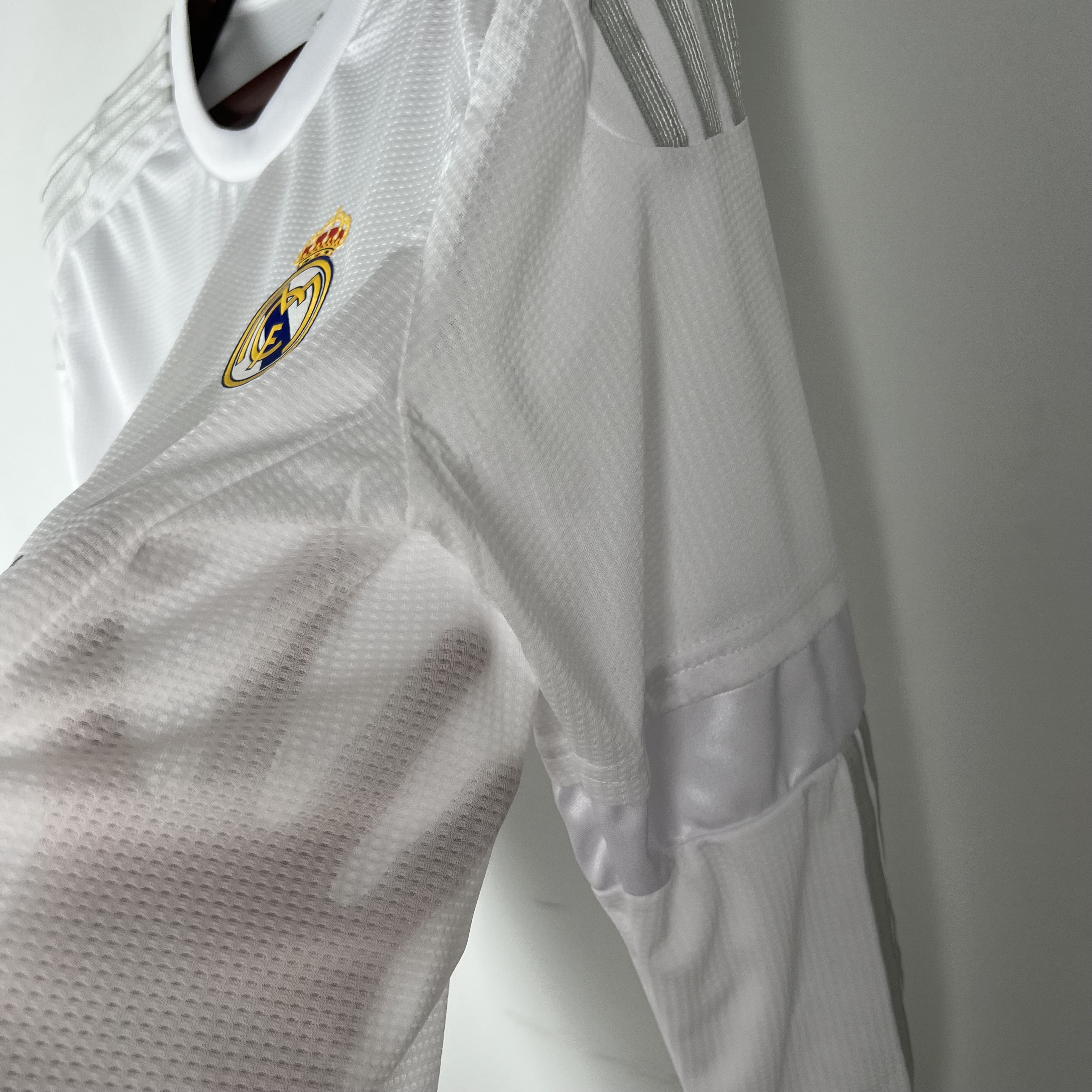 Retro Real Madrid 15-16 Home Stadium Long Sleeve Jersey