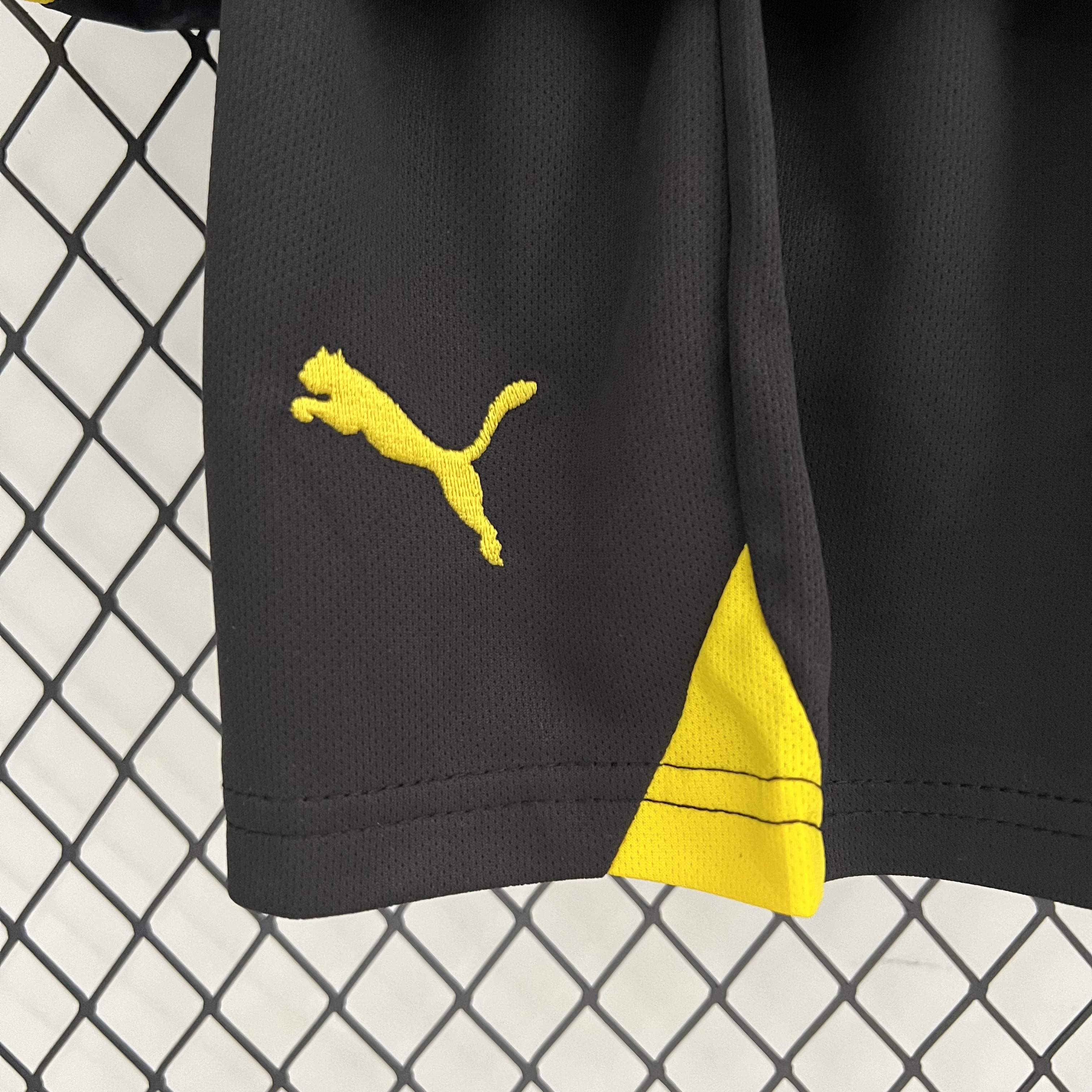 Dortmund 23-24 Away Kids Kit