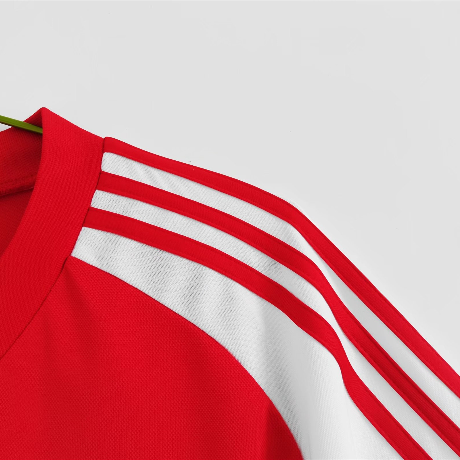 Retro Wales 1982 Home Stadium Jersey