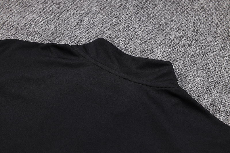 Manchester United 23-24 Long Sleeve Training Set -Black and Red