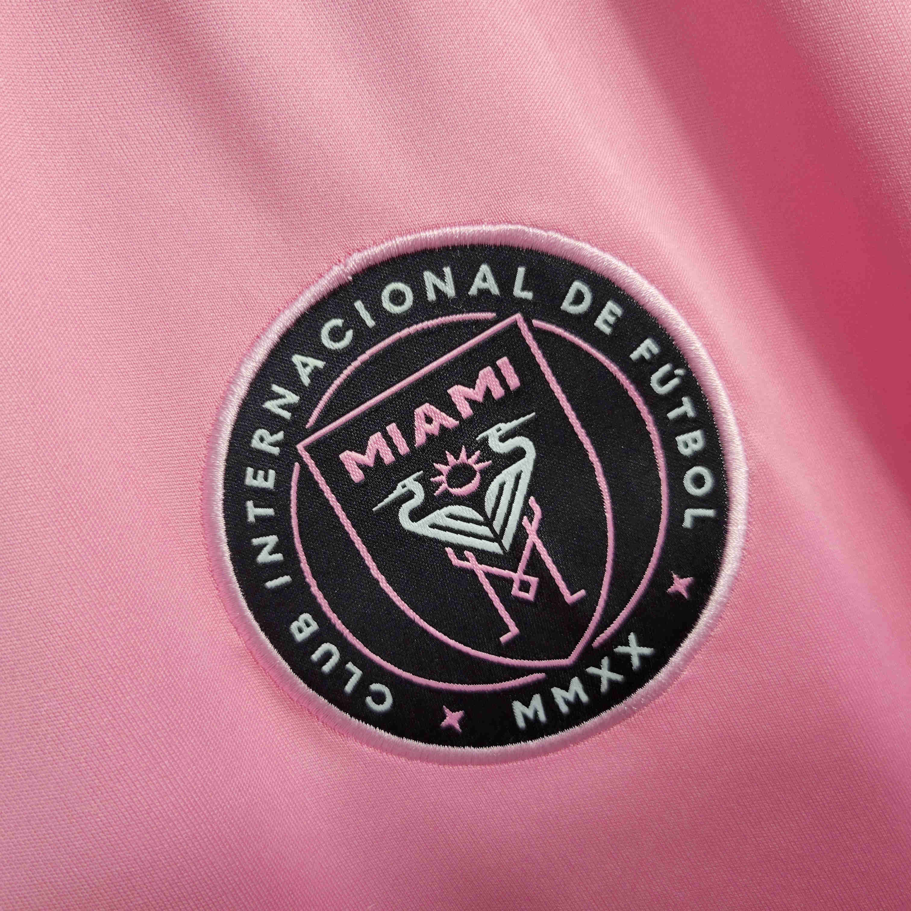 INT M.A.M 23-24 Pink Training Vest