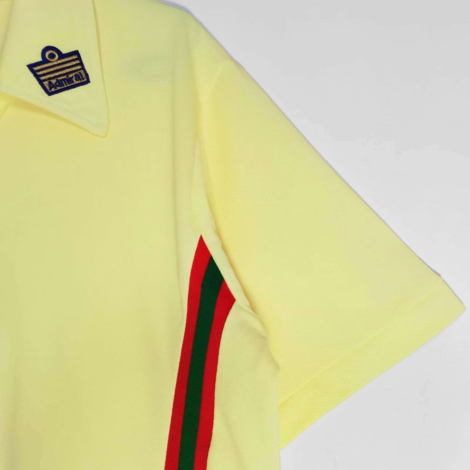 Retro Wales 1976 Away Stadium Jersey
