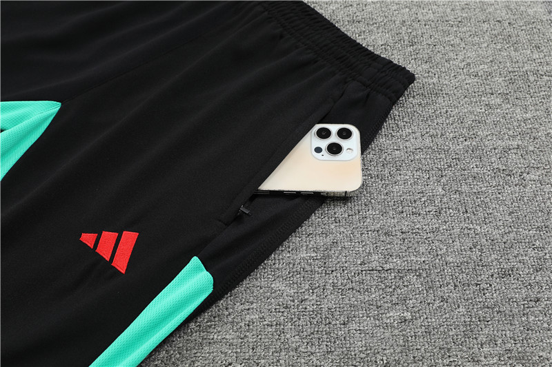 Manchester United 23-24 Kids Long Sleeve Training Set Black