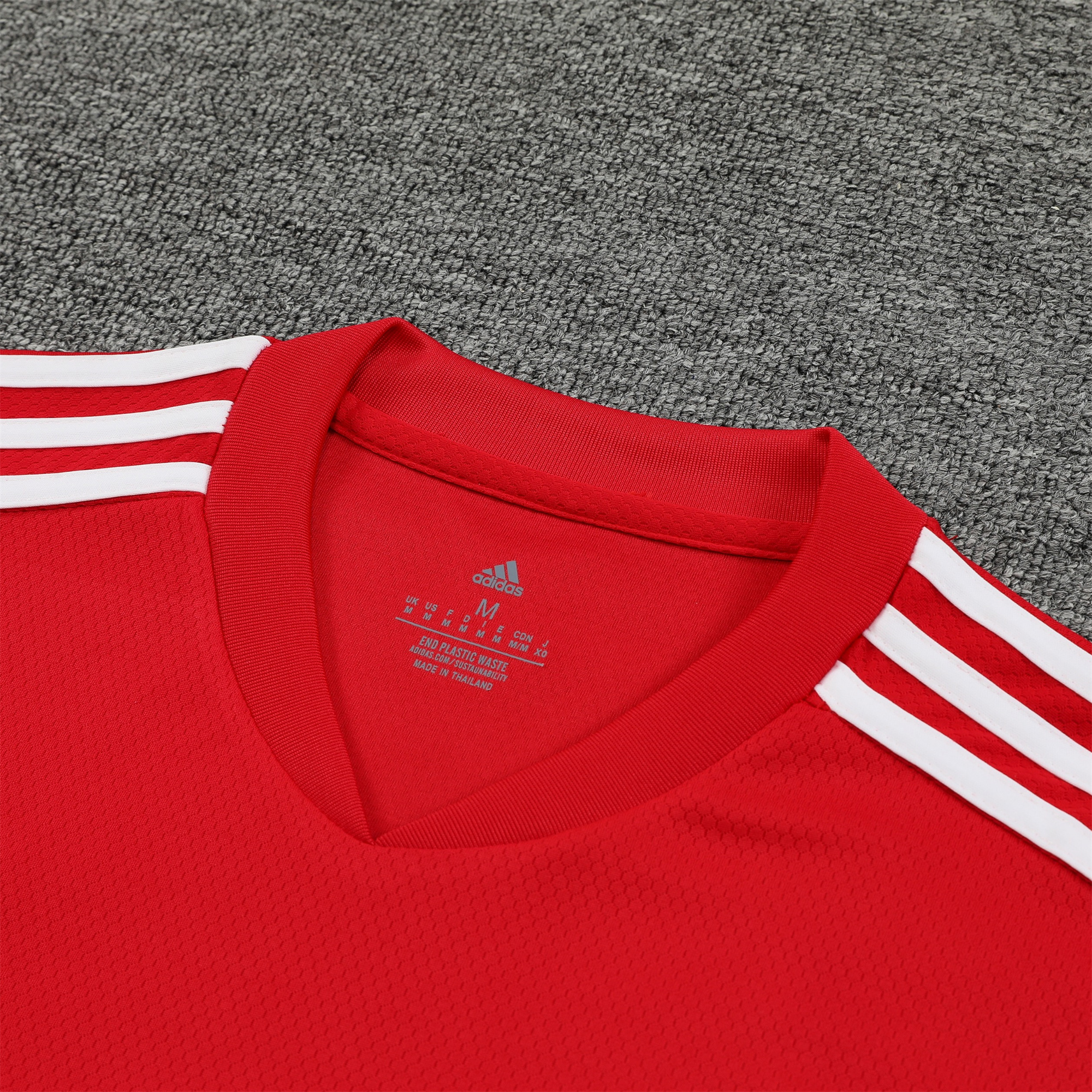 Bayern Munich 23-24 Short-Sleeve Training Set - Red