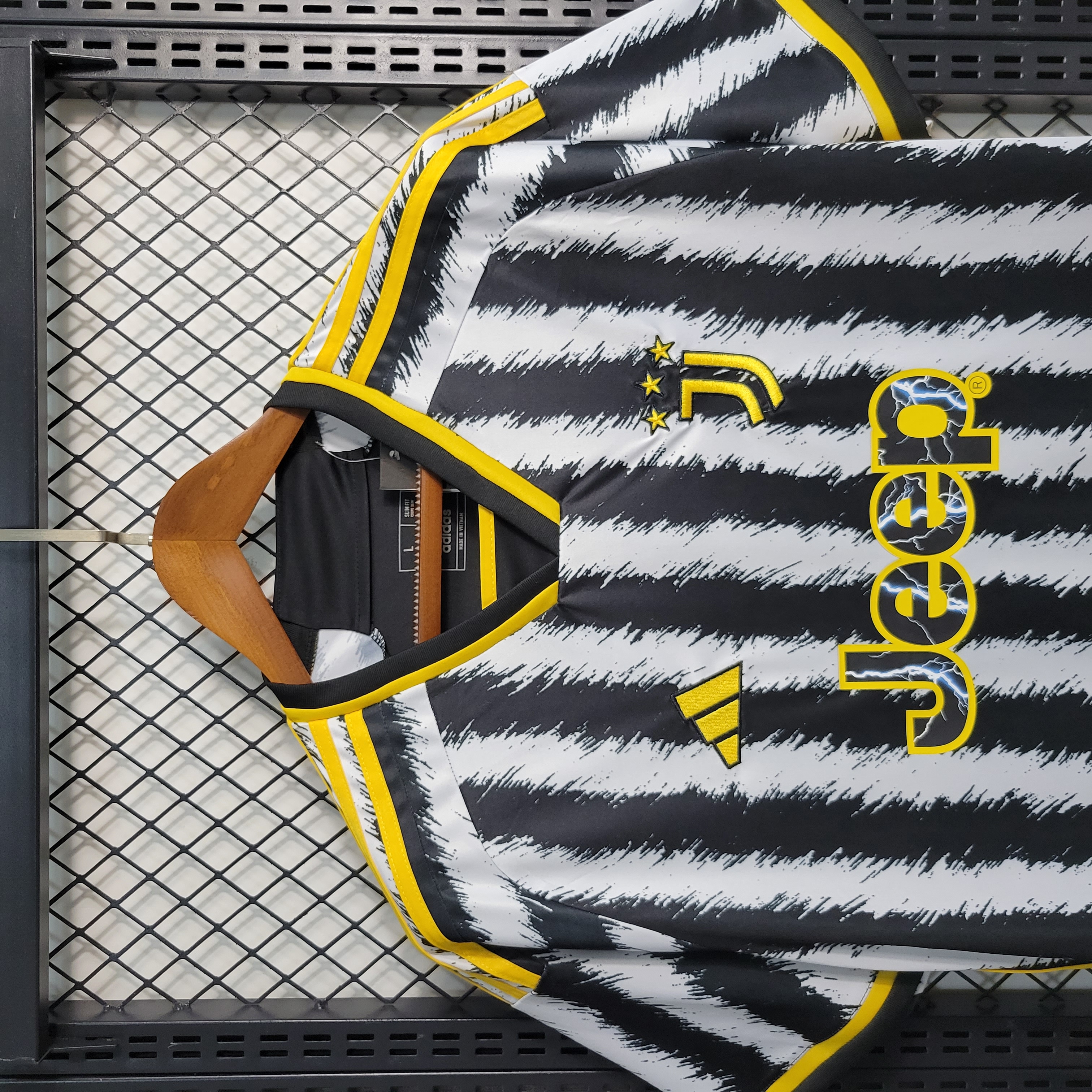 23/24 Juventus Home Jersey - Fans Version