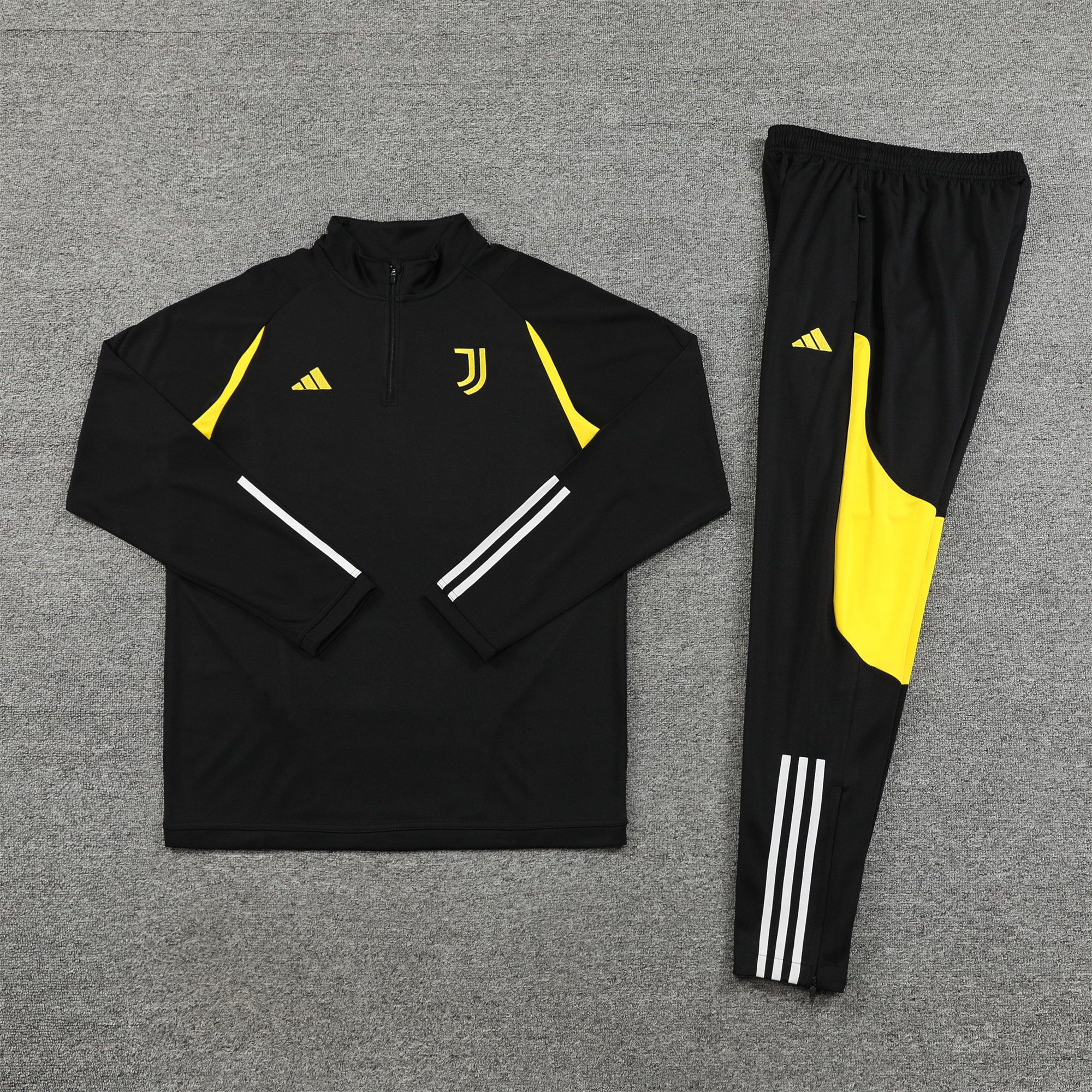 Juventus 23-24 Long Sleeve Training Set Black