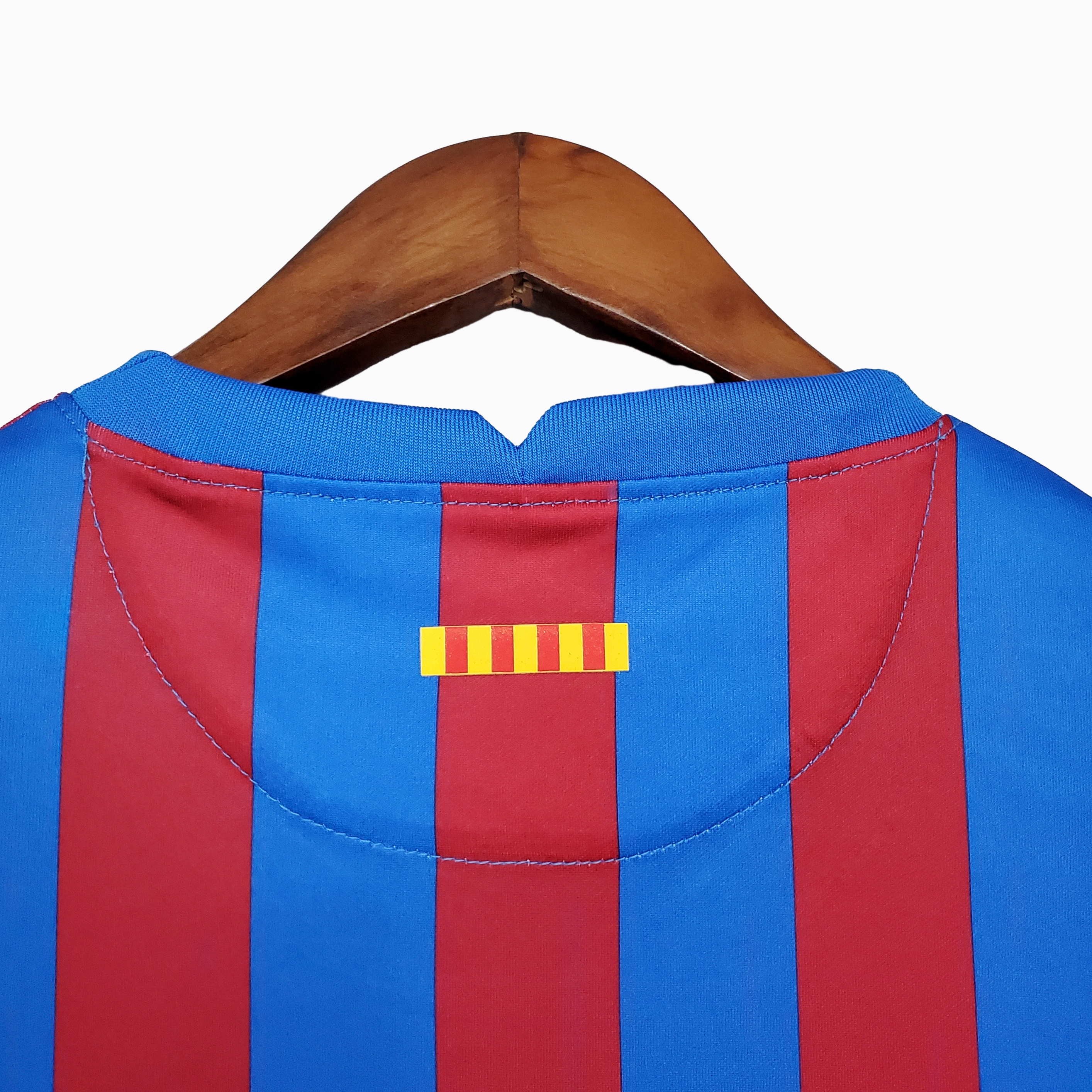 B.A.R.S.A Retro 21-22 Home Stadium Jersey