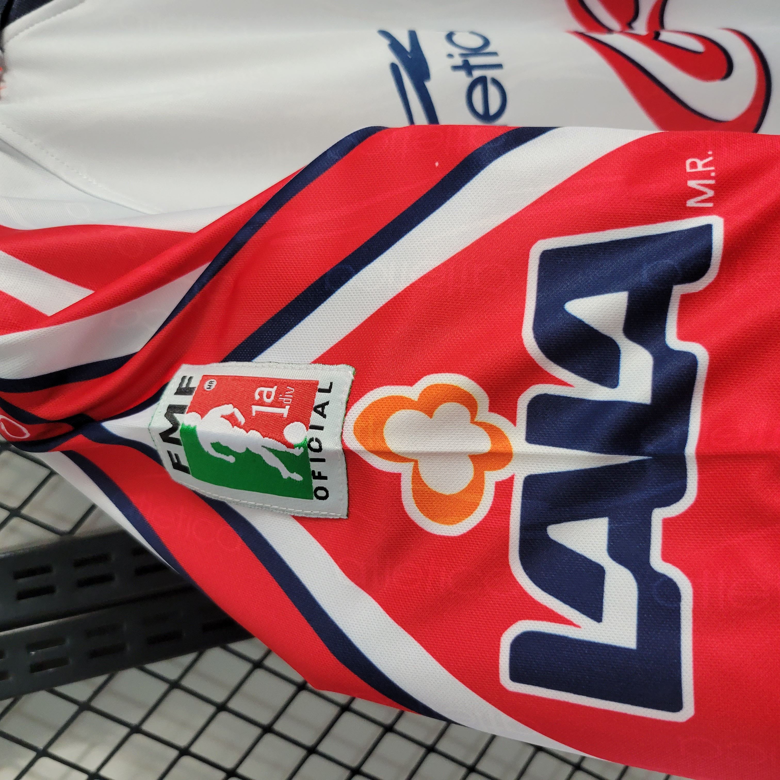 Retro Chivas de Guadalajara 98-99 Away Stadium Jersey