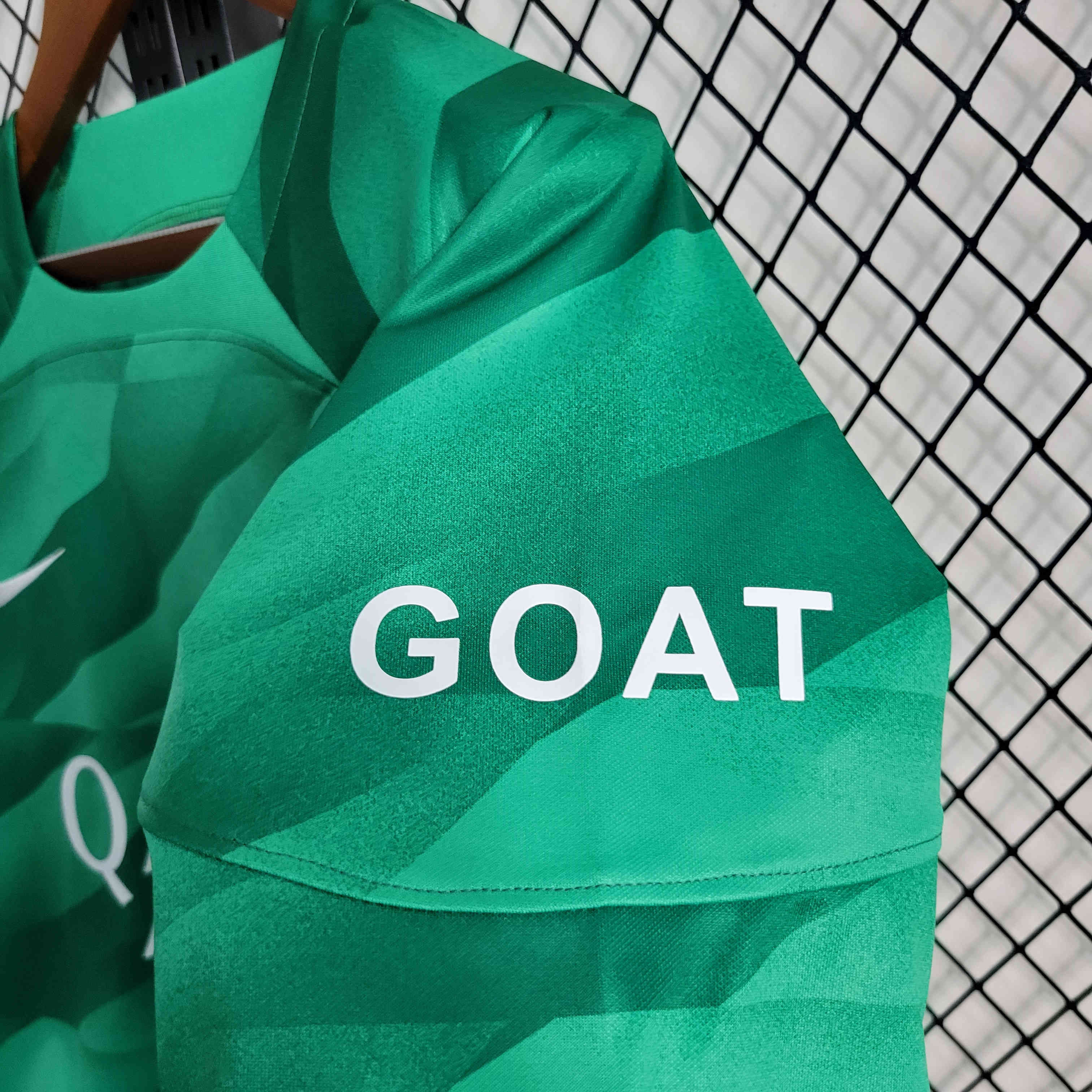 23/24 Paris Saint-Germain PSG Green Goalkeeper Jersey - Fans Version