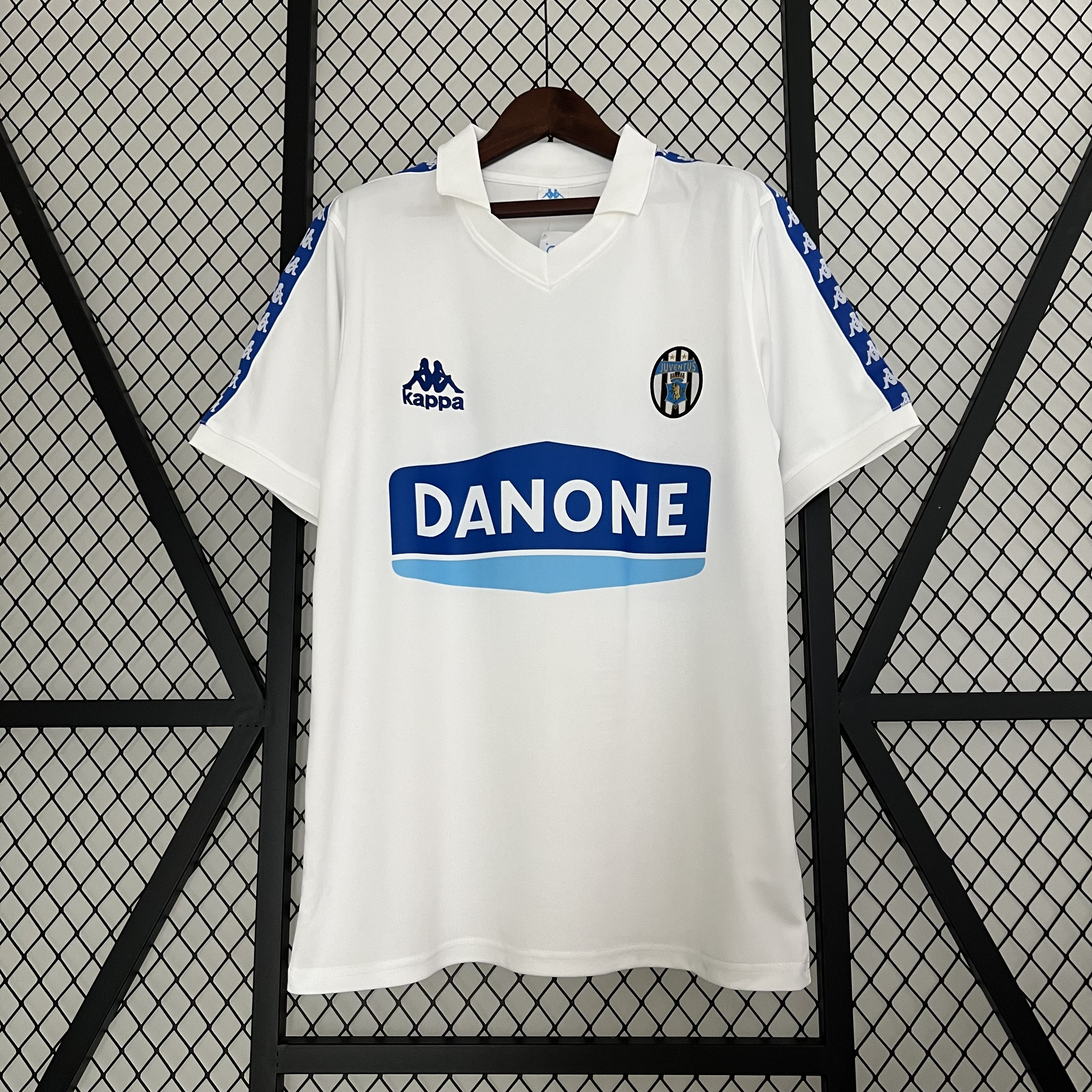 Retro Juventus 1990-92 White Training Jersey