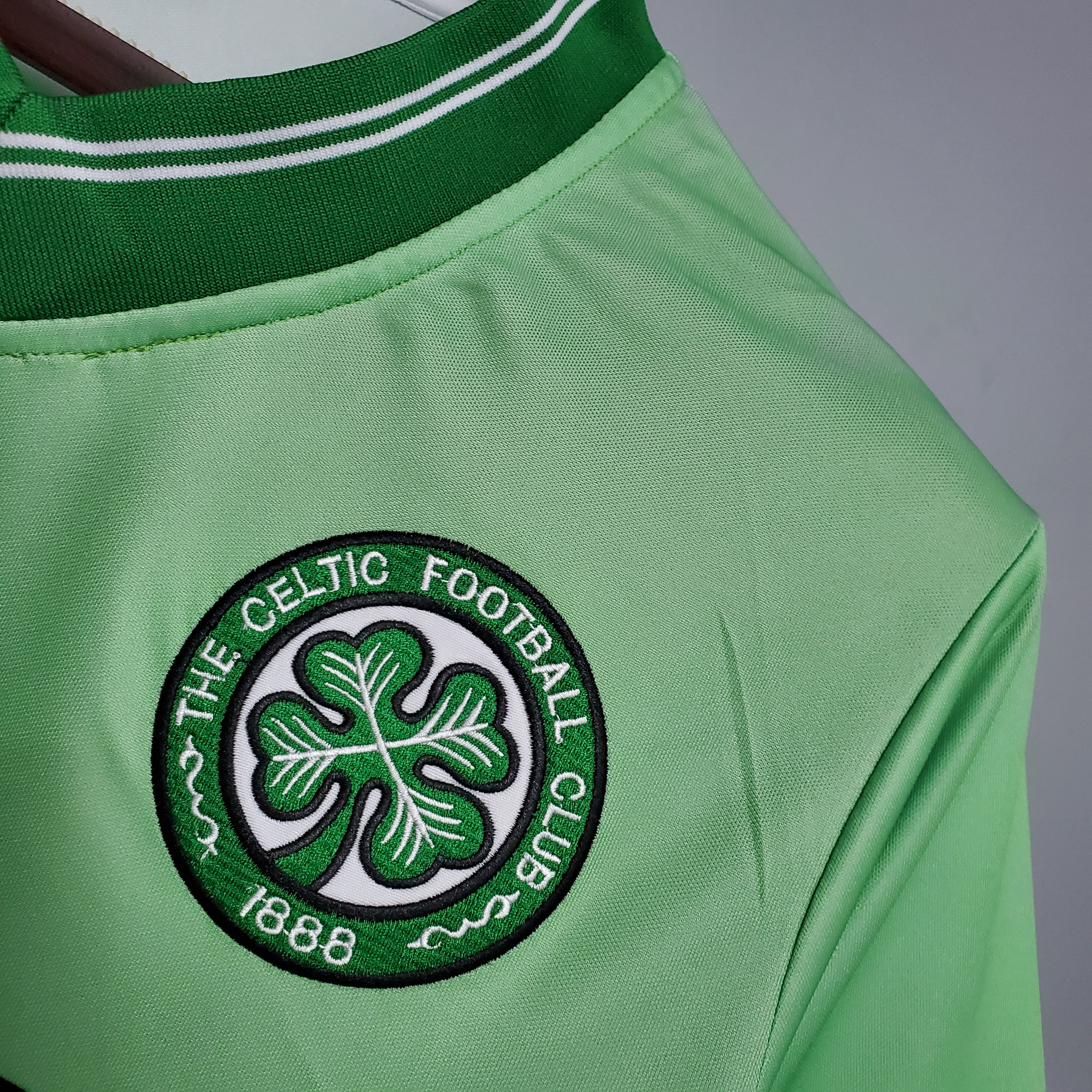 Retro Celtic 1984-86 Away Stadium Jersey