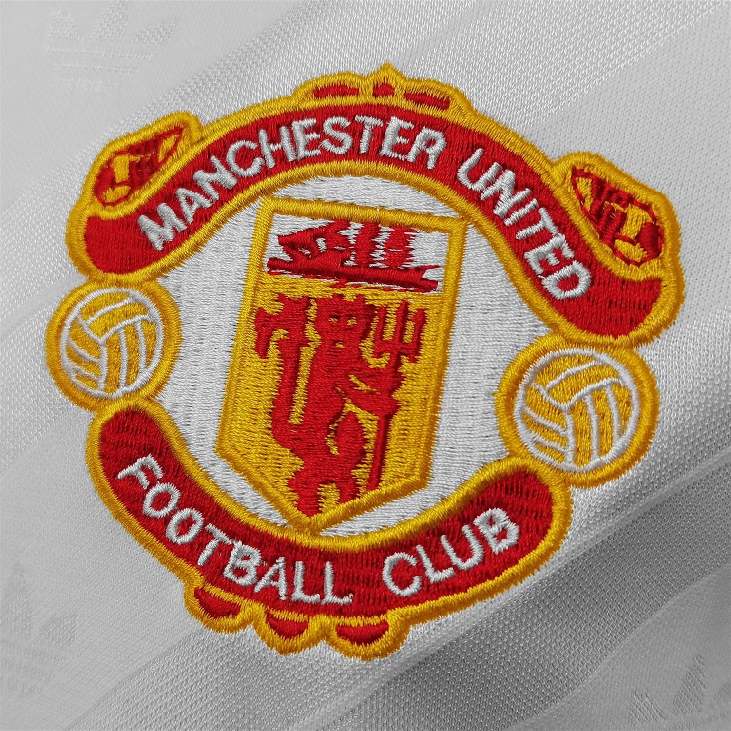Manchester United Retro 86-88 Away Long Sleeve Jersey