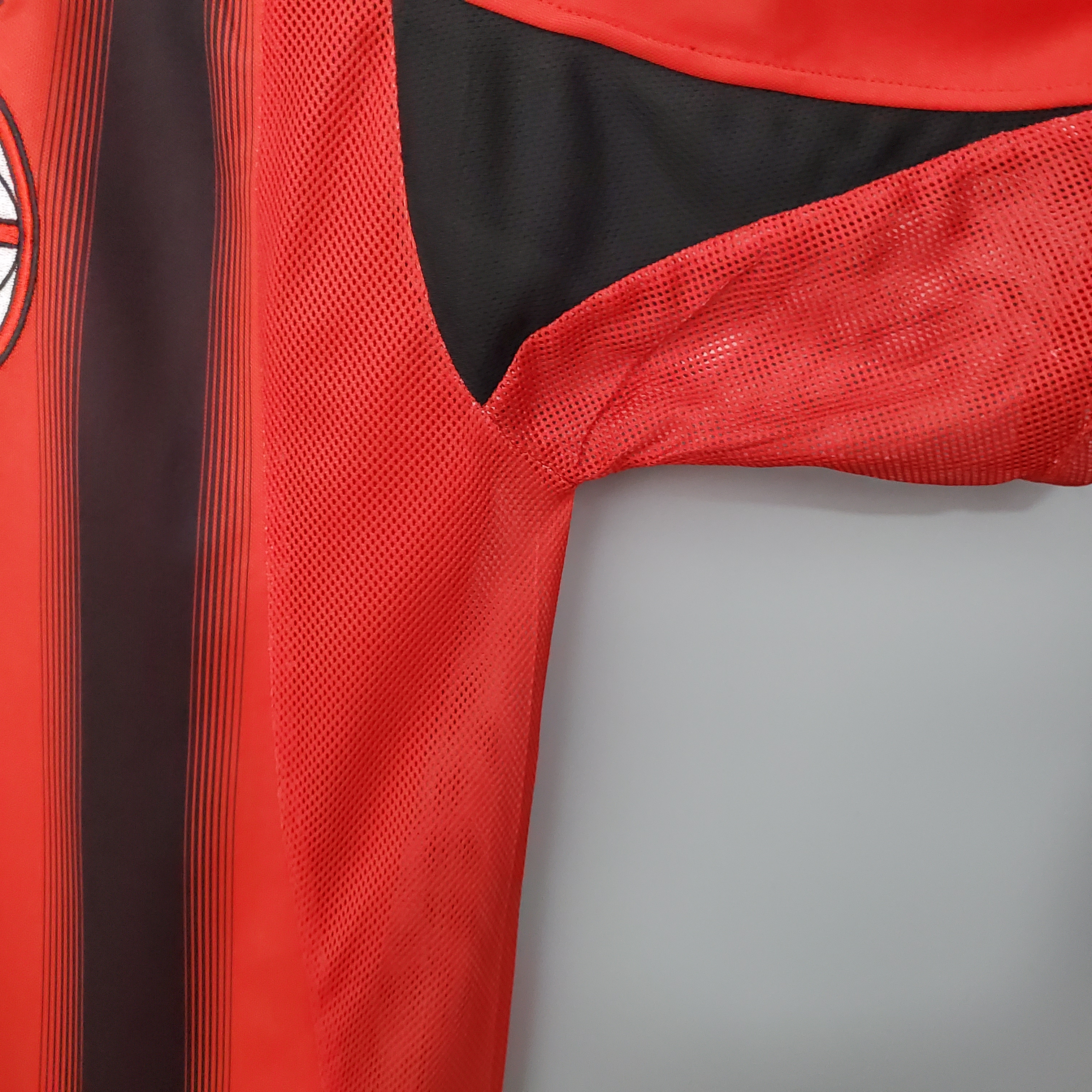 Retro AC Milan 04-05 Home Stadium Jersey