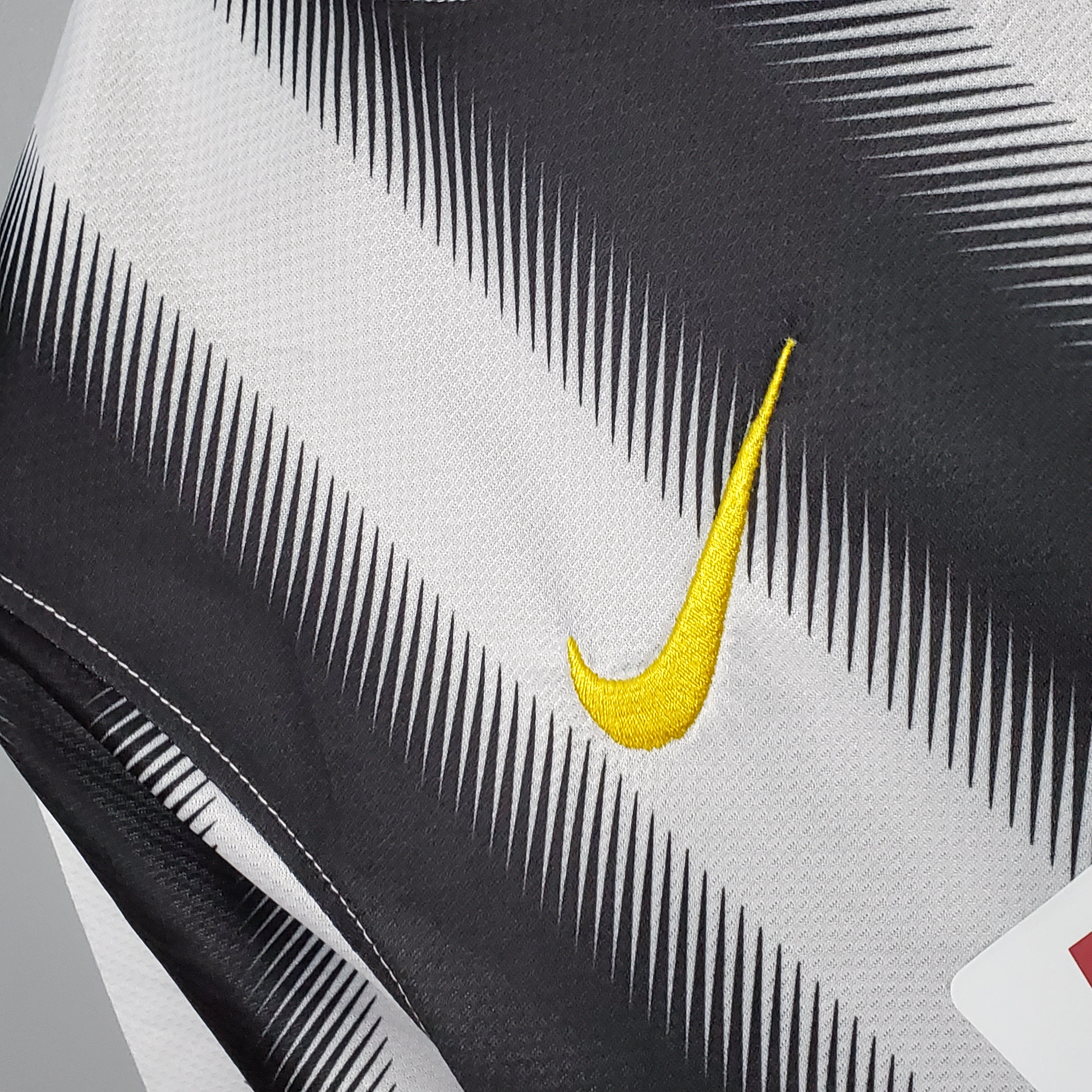 Retro Juventus 2011-12 Home Stadium Jersey