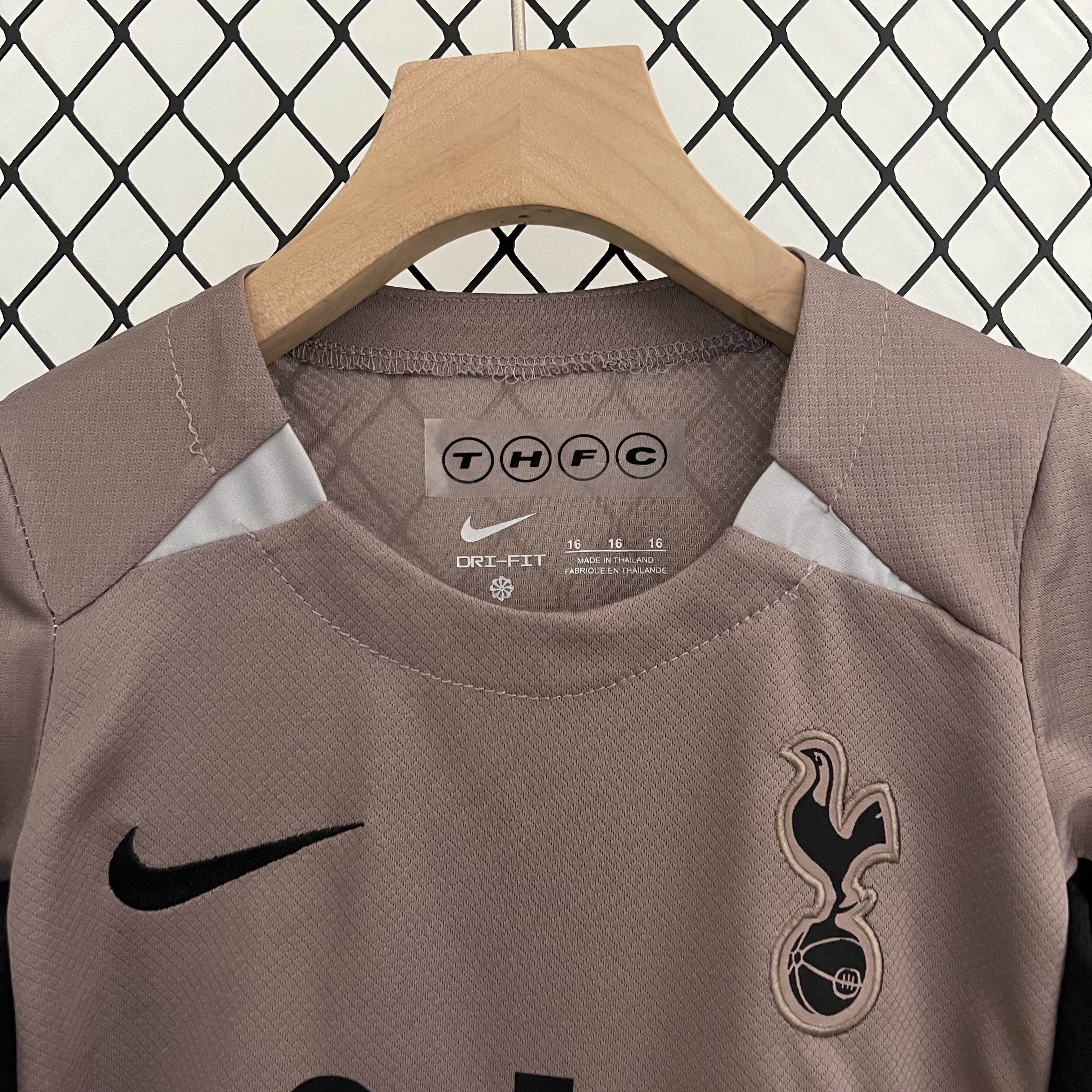 Tottenham Hotspur 23-24 Third Kids Kit