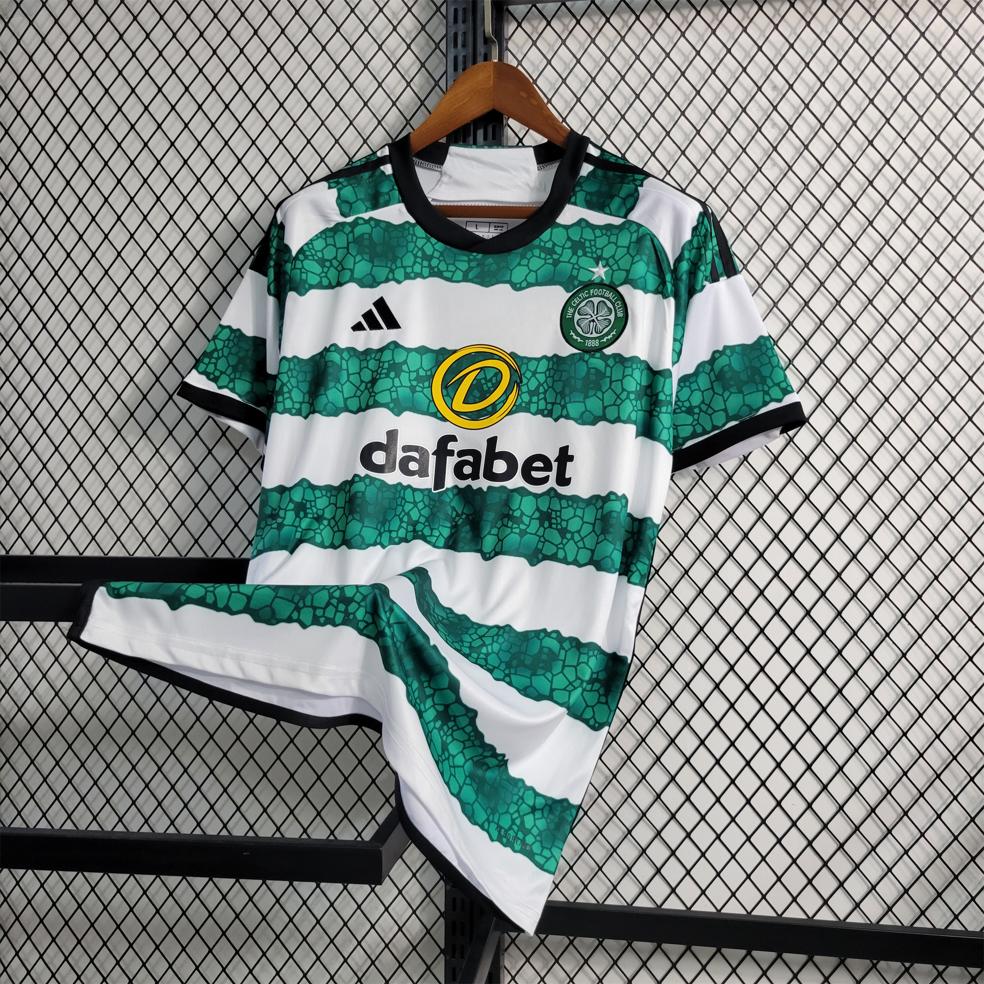 Celtic 23-24 Home Stadium Jersey - Fans Version