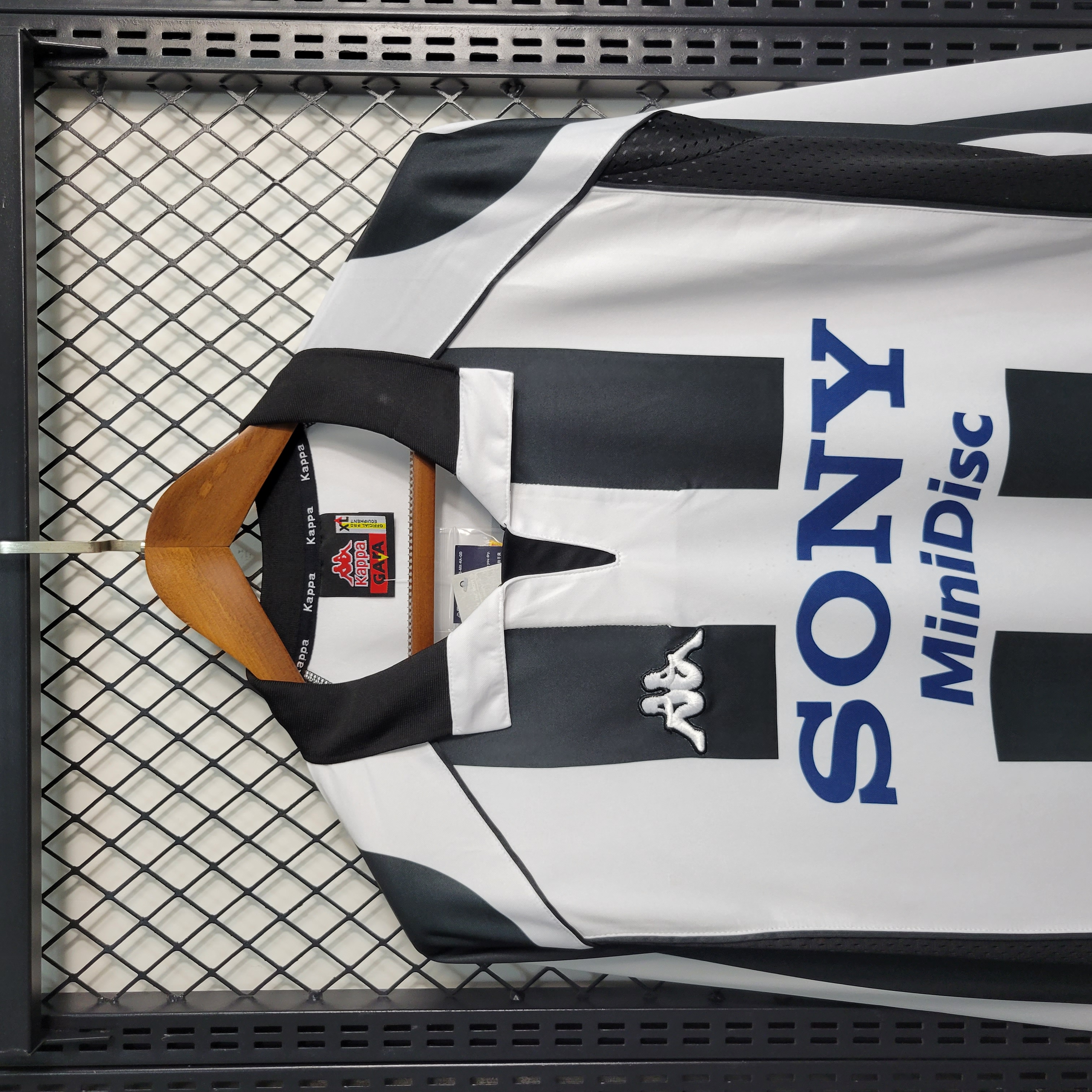 Retro Juventus 1997-98 Home Stadium Long Sleeve Jersey