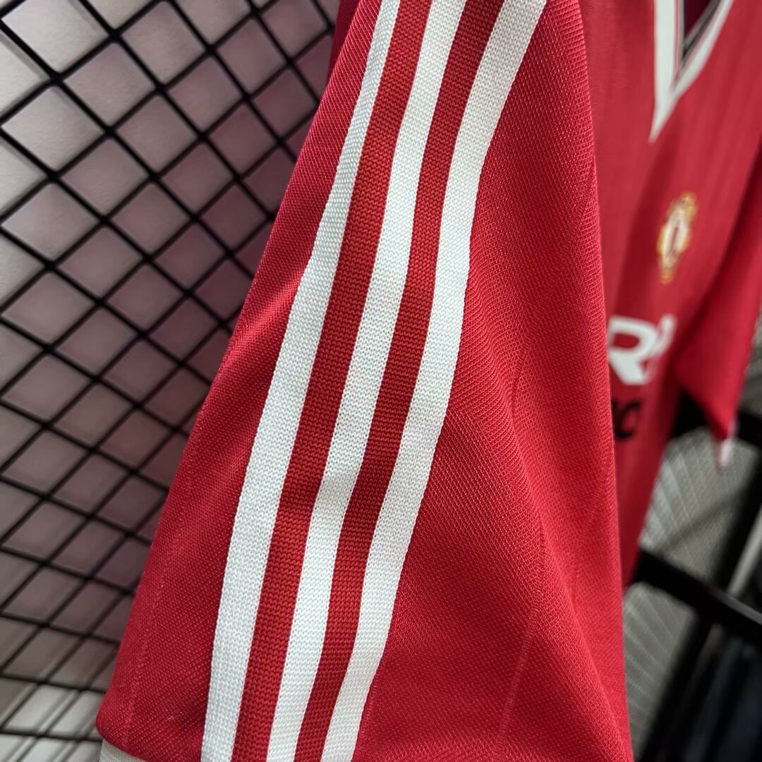 Manchester United Retro 82-83 Home Stadium Jersey