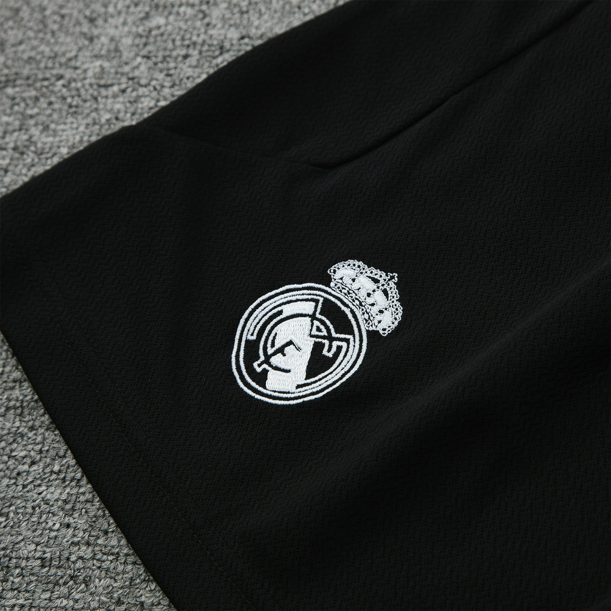 Real Madrid 23-24 Short-Sleeve Training Set - Black