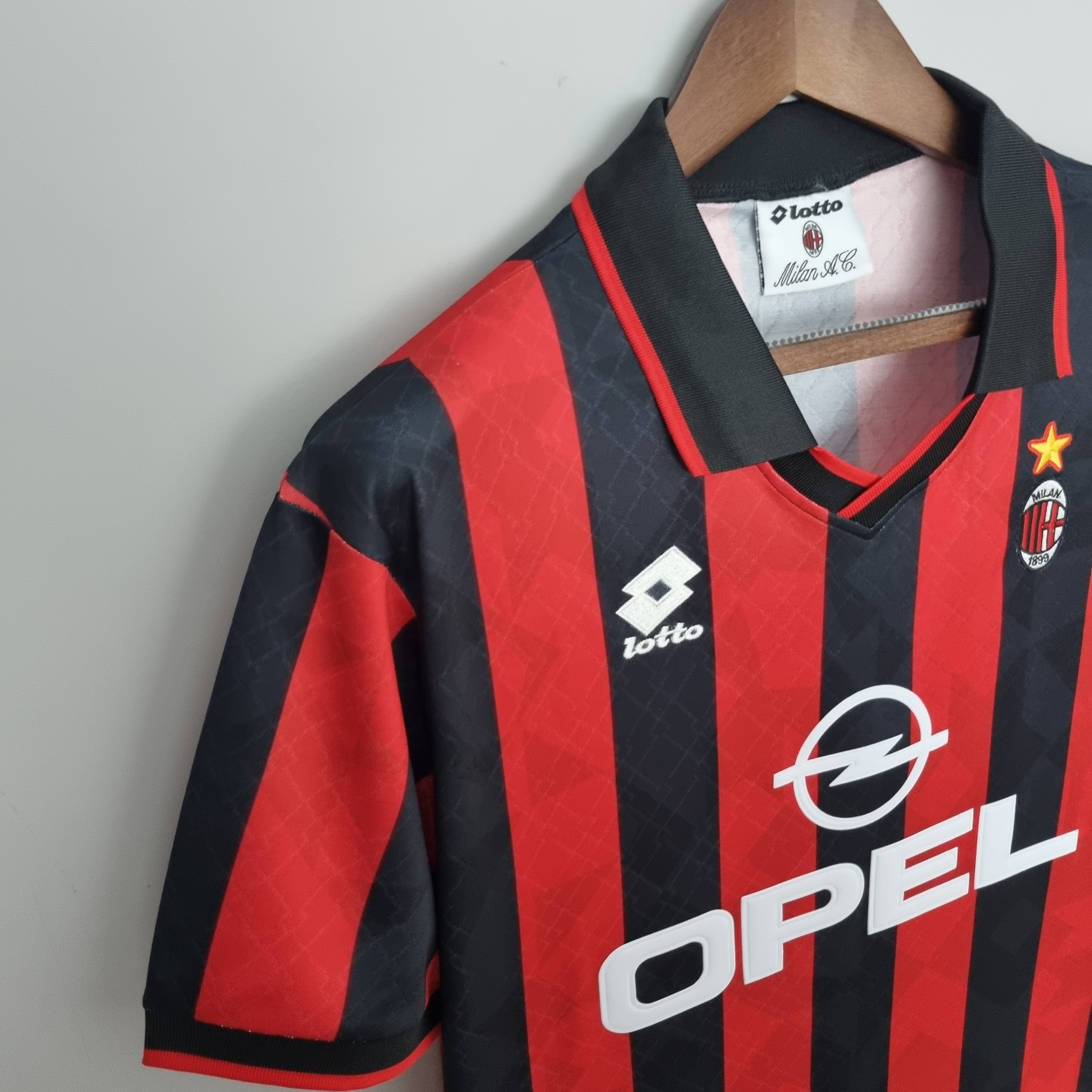 Retro AC Milan 95-96 Home Stadium Jersey