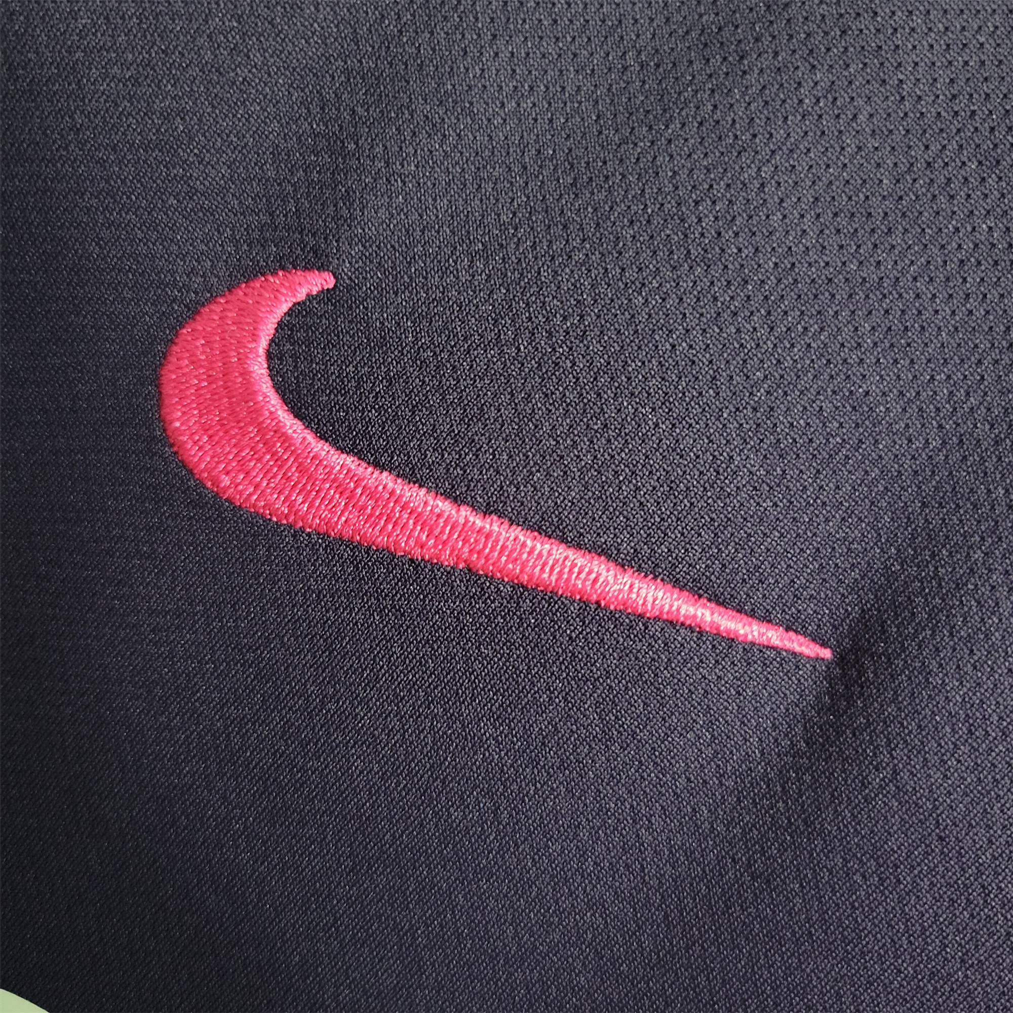 B.A.R.S.A Retro 16-17 Away Stadium Jersey