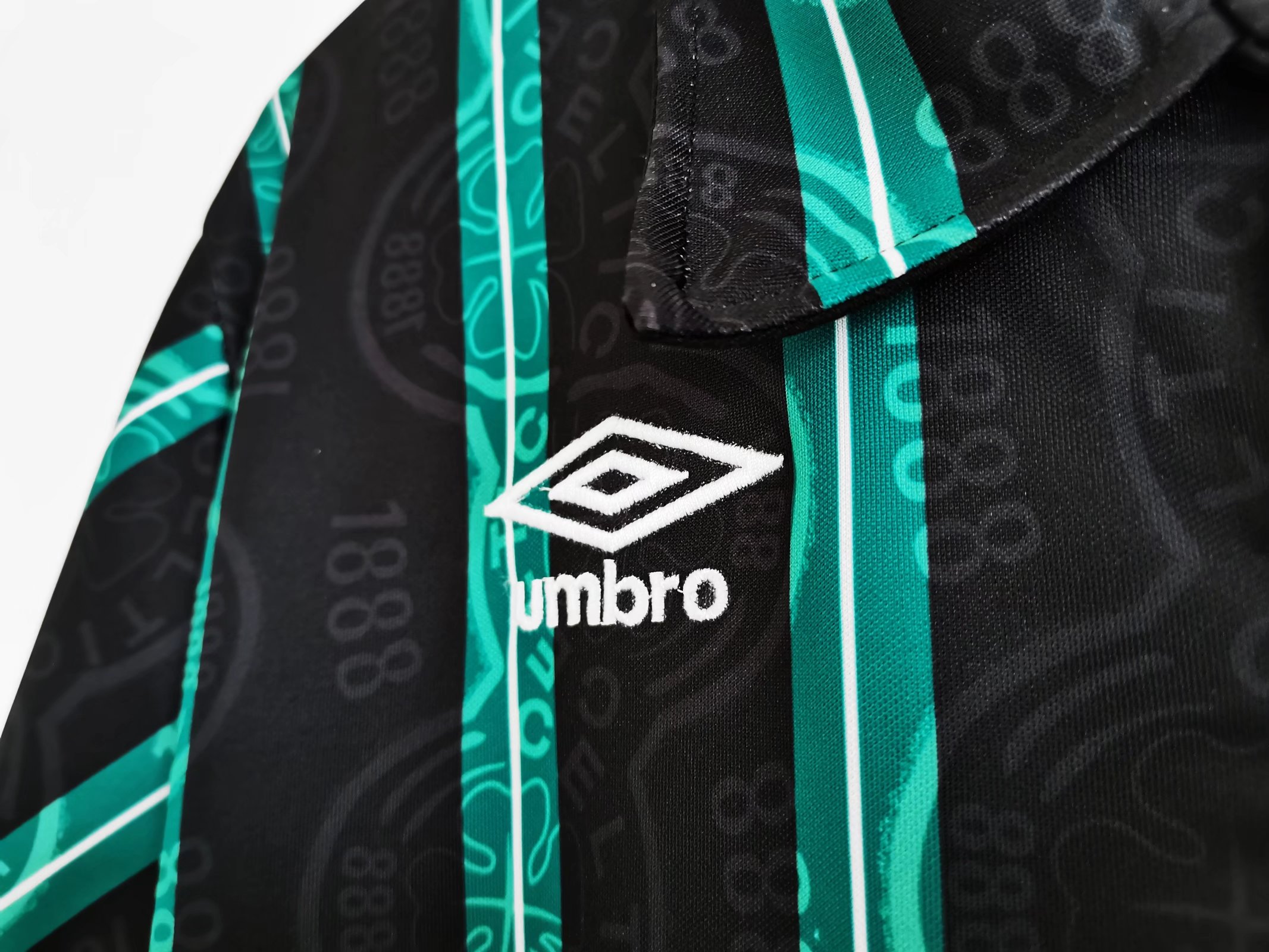 Retro Celtic 1992-93 Away Stadium Jersey