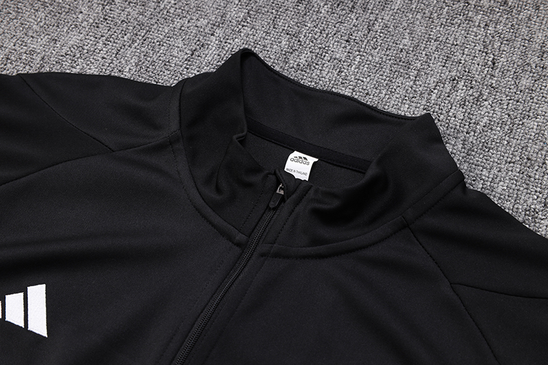 Manchester United 23-24 Long Sleeve Training Set -Black and Red