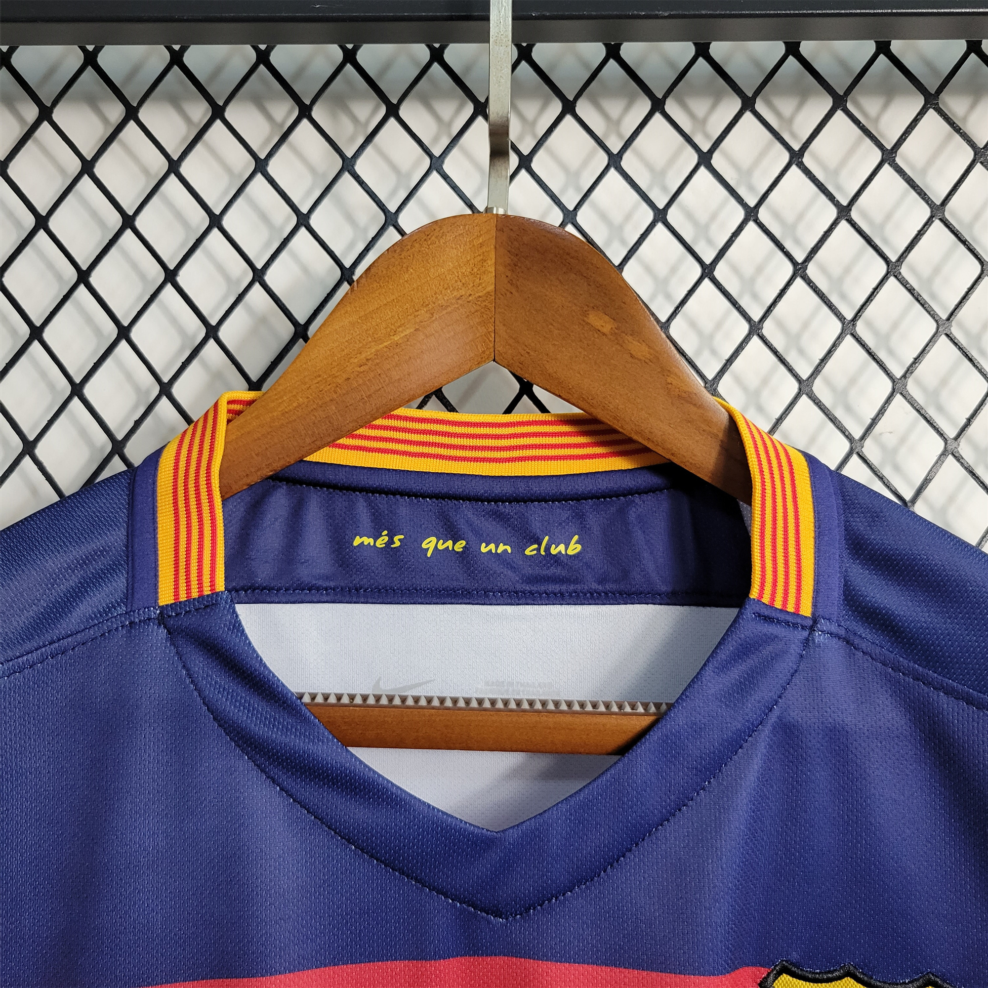 B.A.R.S.A Retro 15-16 Home Stadium Jersey
