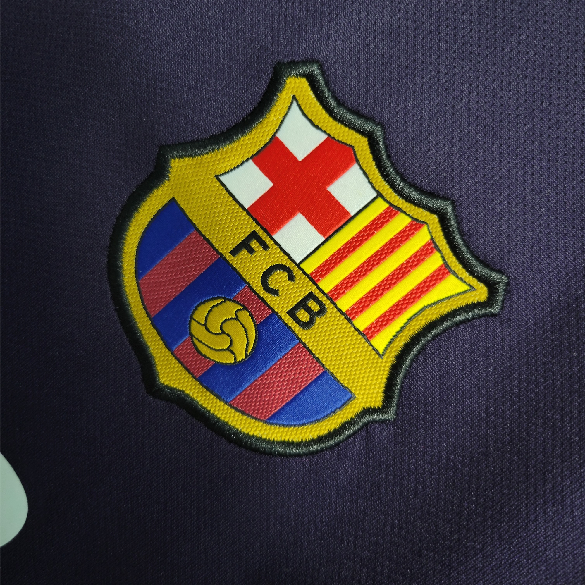 B.A.R.S.A Retro 16-17 Away Stadium Jersey