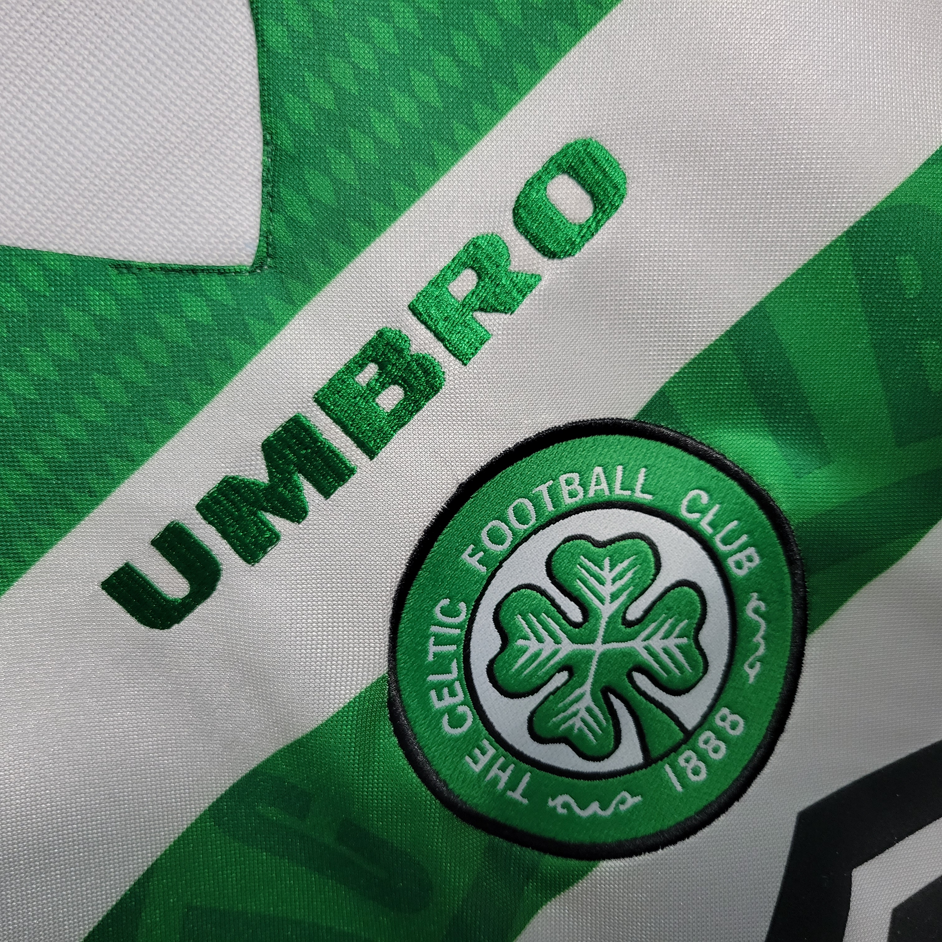 Retro Celtic 1998-99 Home Stadium Jersey