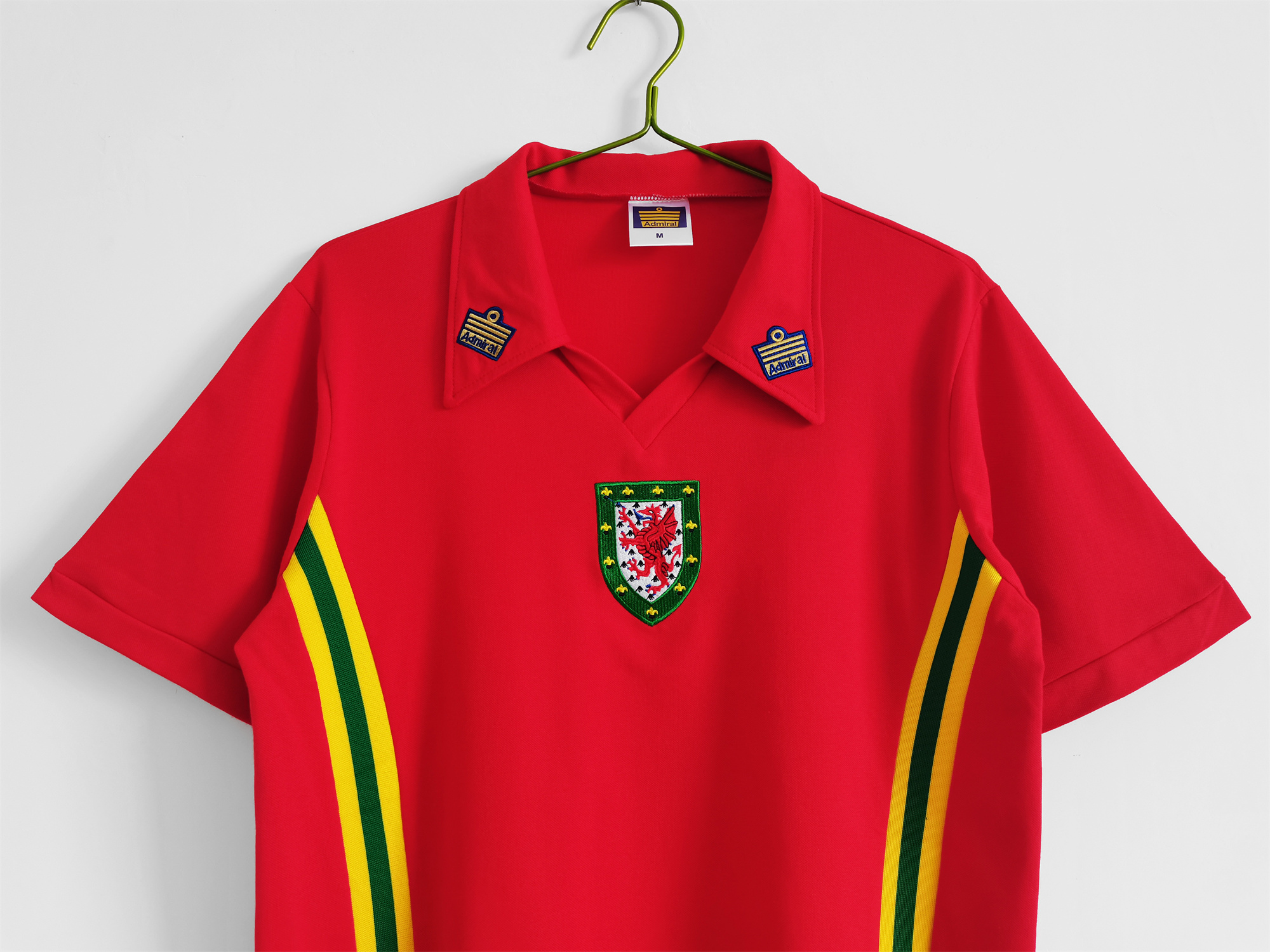 Retro Wales 1976 Home Stadium Jersey