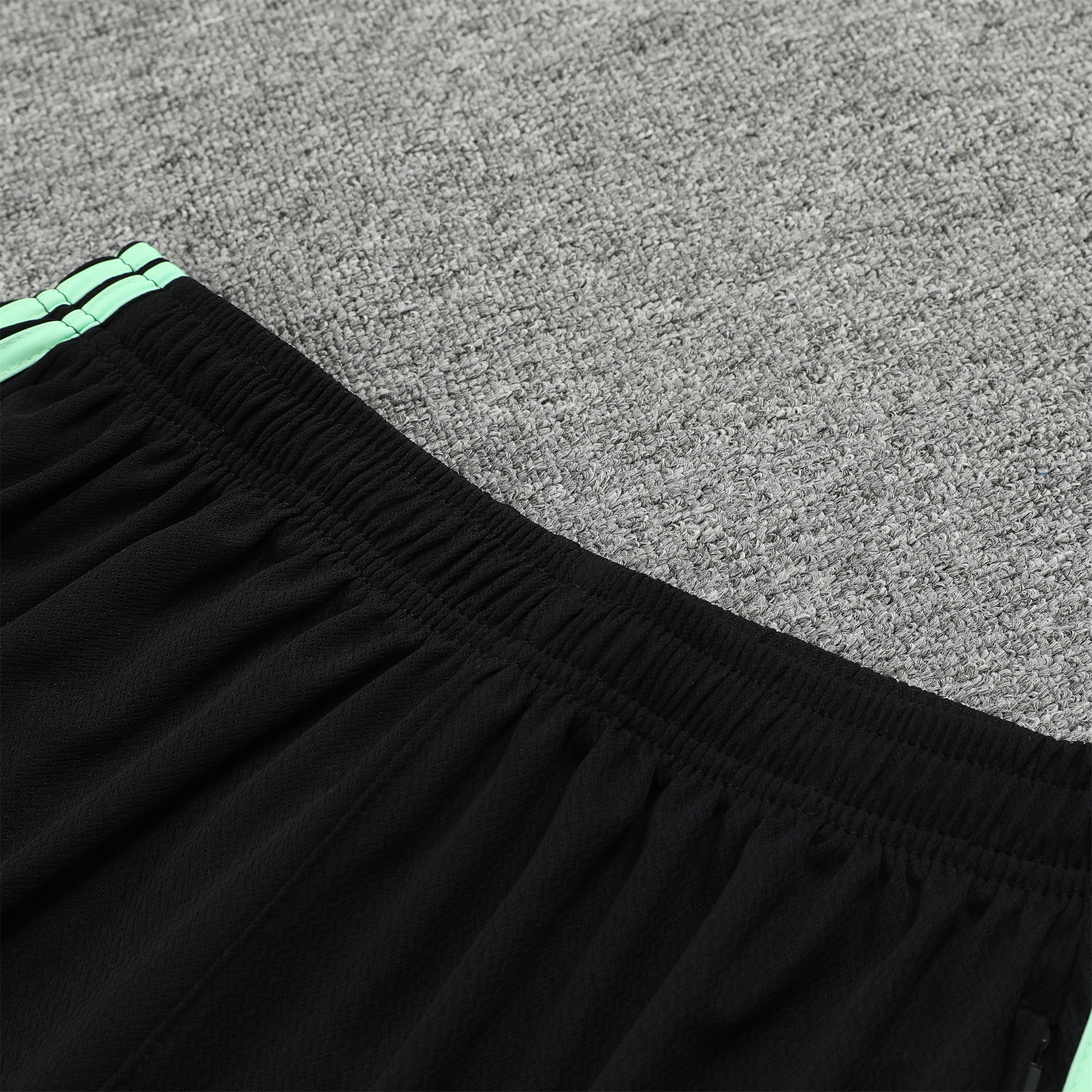 Real Madrid 23-24 Short-Sleeve Training Set - Green