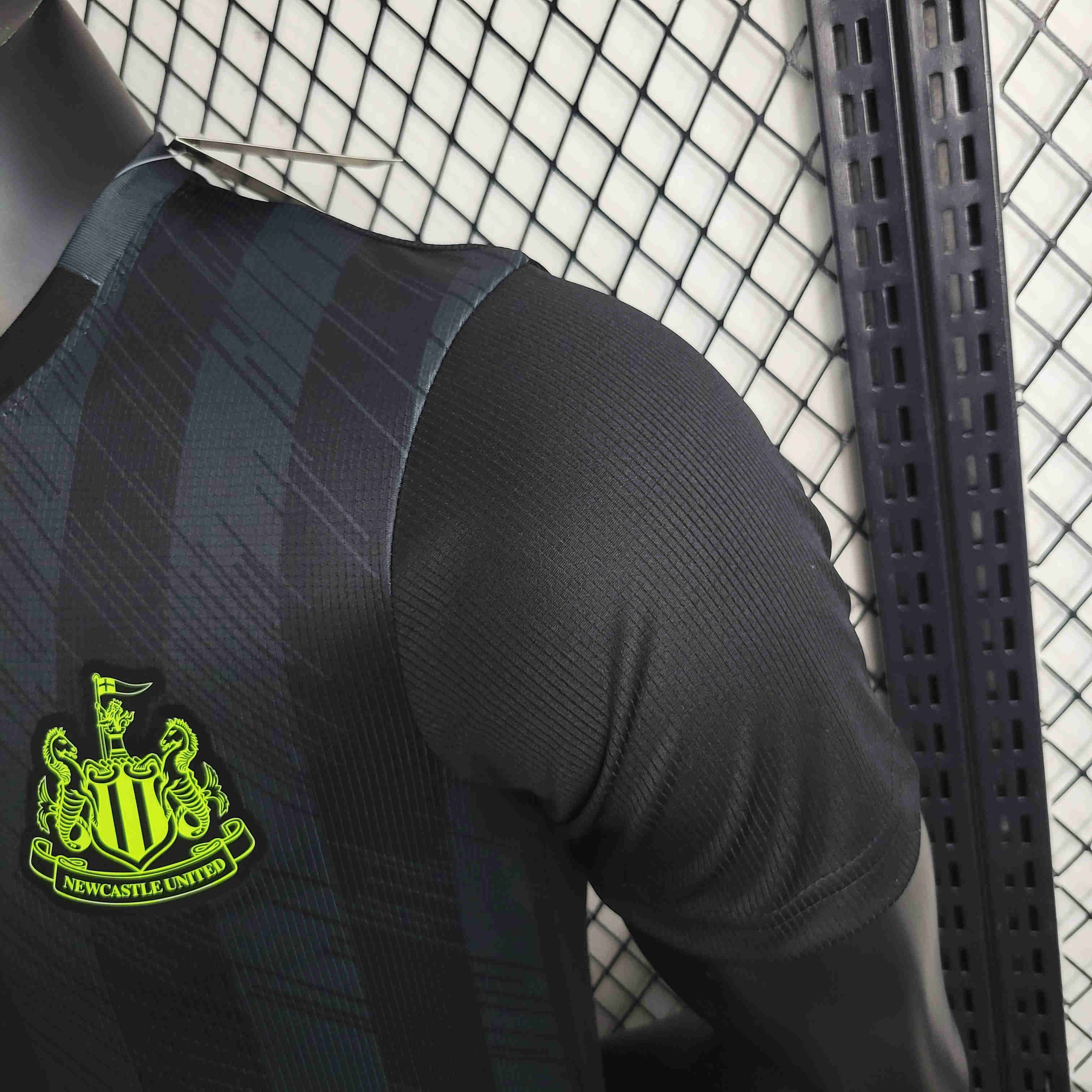 Newcastle United 23-24 Training Jersey - Player Version
