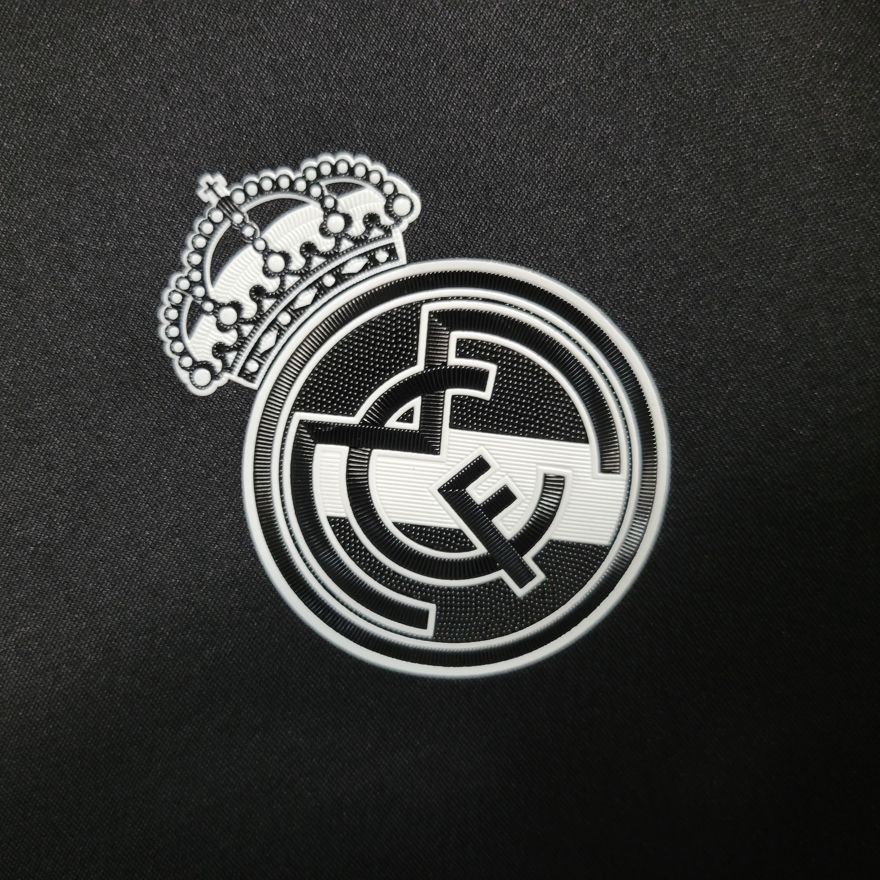 Real Madrid Retro 16-17 Third Long Sleeve Jersey