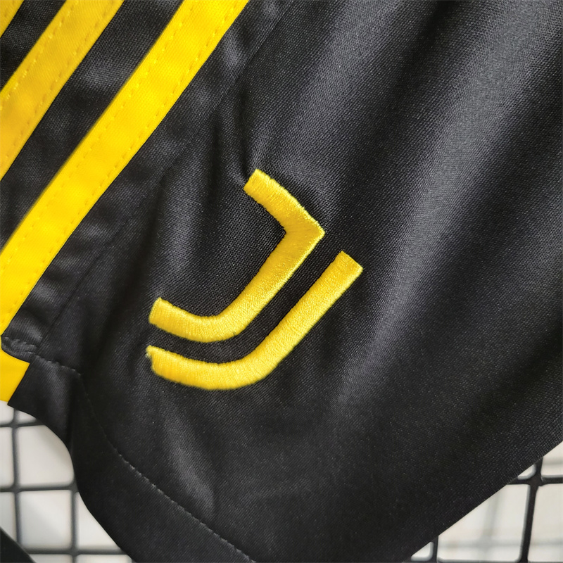 Juventus 23-24 Home Kids Kit